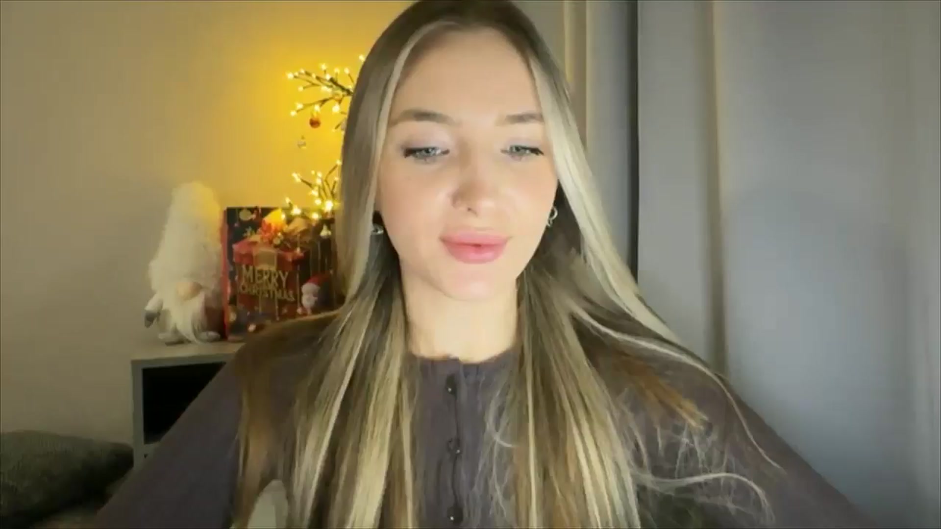 Gallery image thumbnail from My_Diana's myfreecams stream on, 12/29/2024, 17:14 image 17 of 20