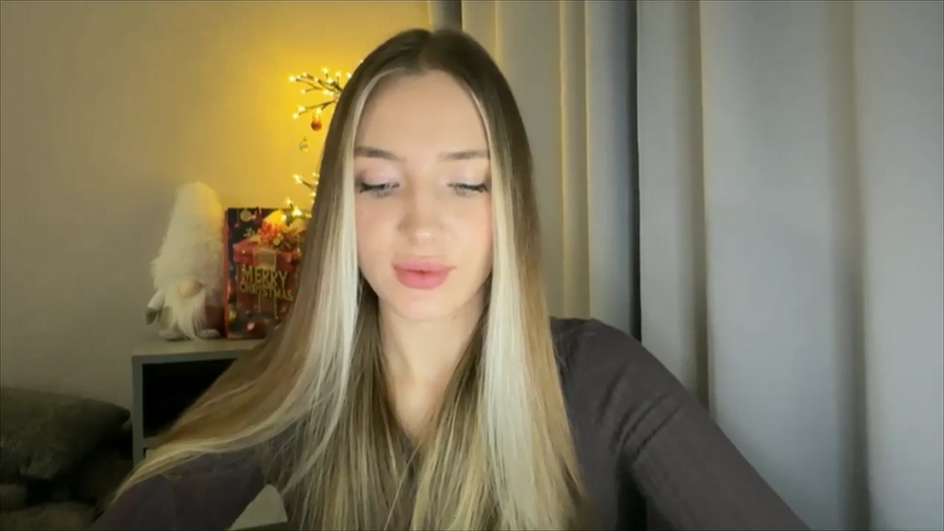 Gallery image thumbnail from My_Diana's myfreecams stream on, 12/29/2024, 17:14 image 2 of 20