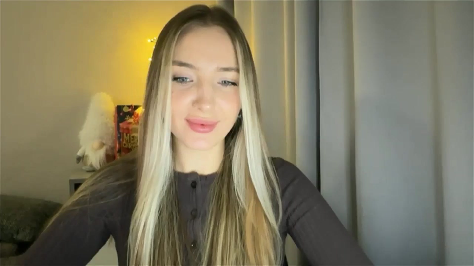 Gallery image thumbnail from My_Diana's myfreecams stream on, 12/29/2024, 17:14 image 7 of 20