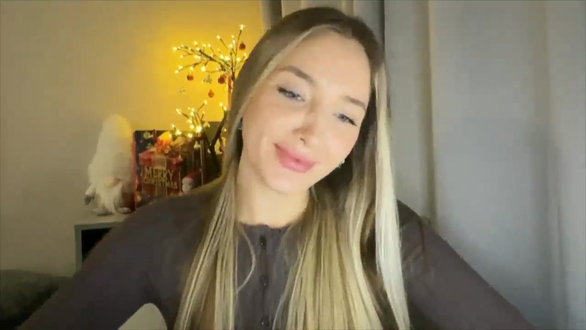 Gallery image thumbnail from My_Diana's myfreecams stream on, 12/29/2024, 17:14 image 12 of 20