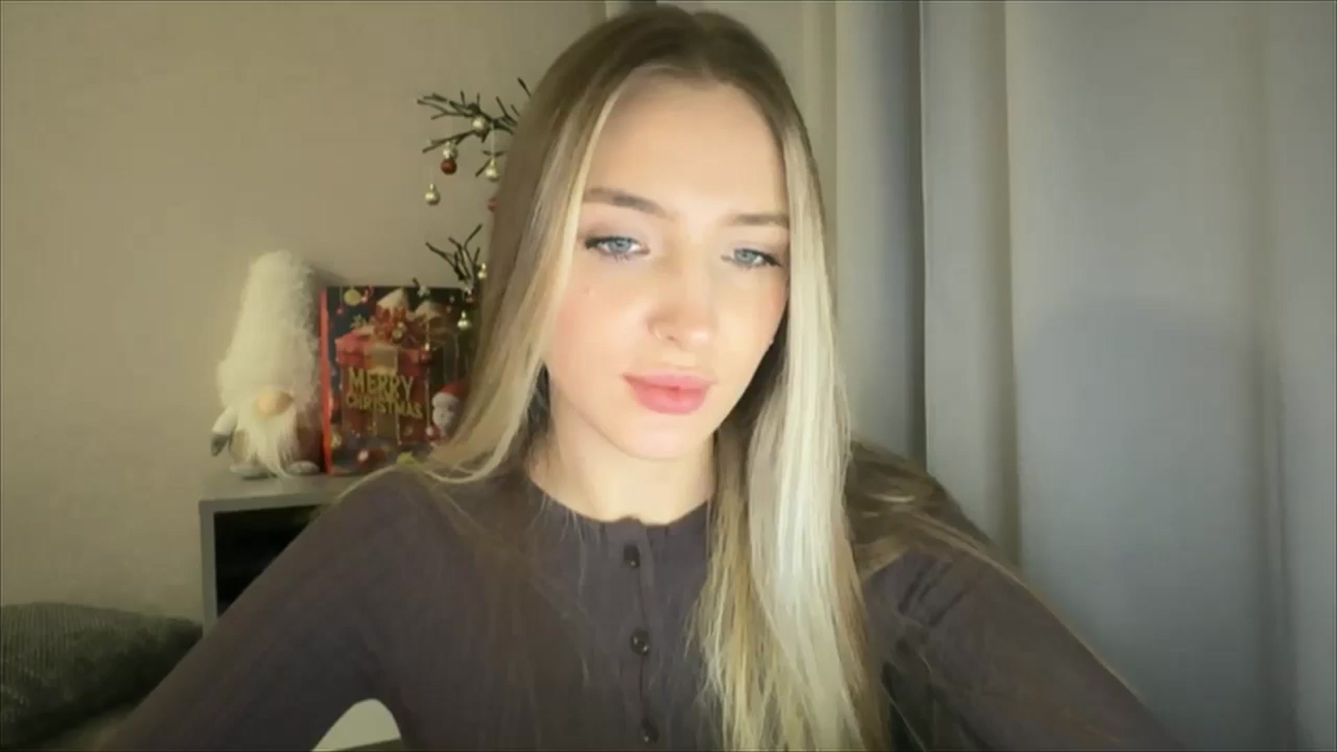 Gallery image thumbnail from My_Diana's myfreecams stream on, 12/29/2024, 17:29 image 18 of 20