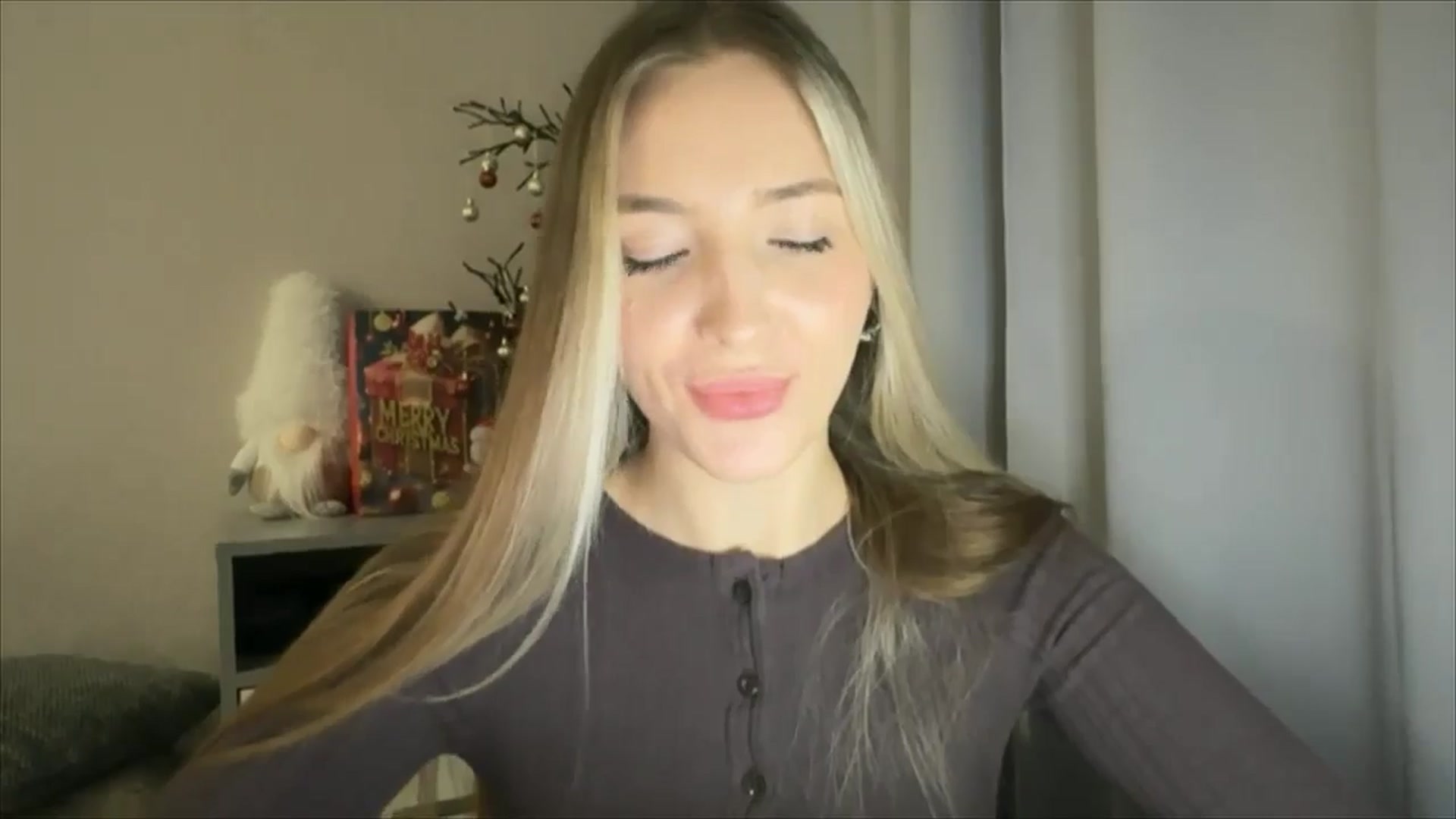 Gallery image thumbnail from My_Diana's myfreecams stream on, 12/29/2024, 17:29 image 4 of 20