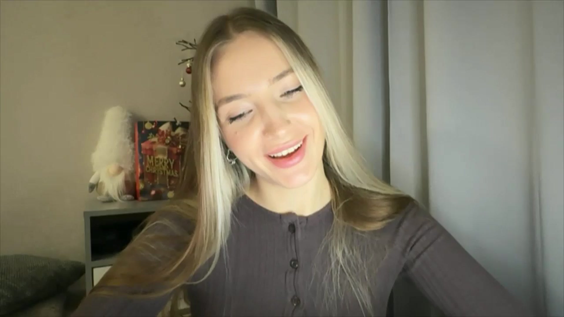 Gallery image thumbnail from My_Diana's myfreecams stream on, 12/29/2024, 17:29 image 6 of 20