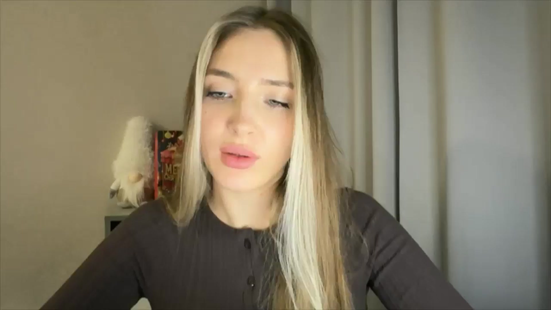 Gallery image thumbnail from My_Diana's myfreecams stream on, 12/29/2024, 21:37 image 17 of 20