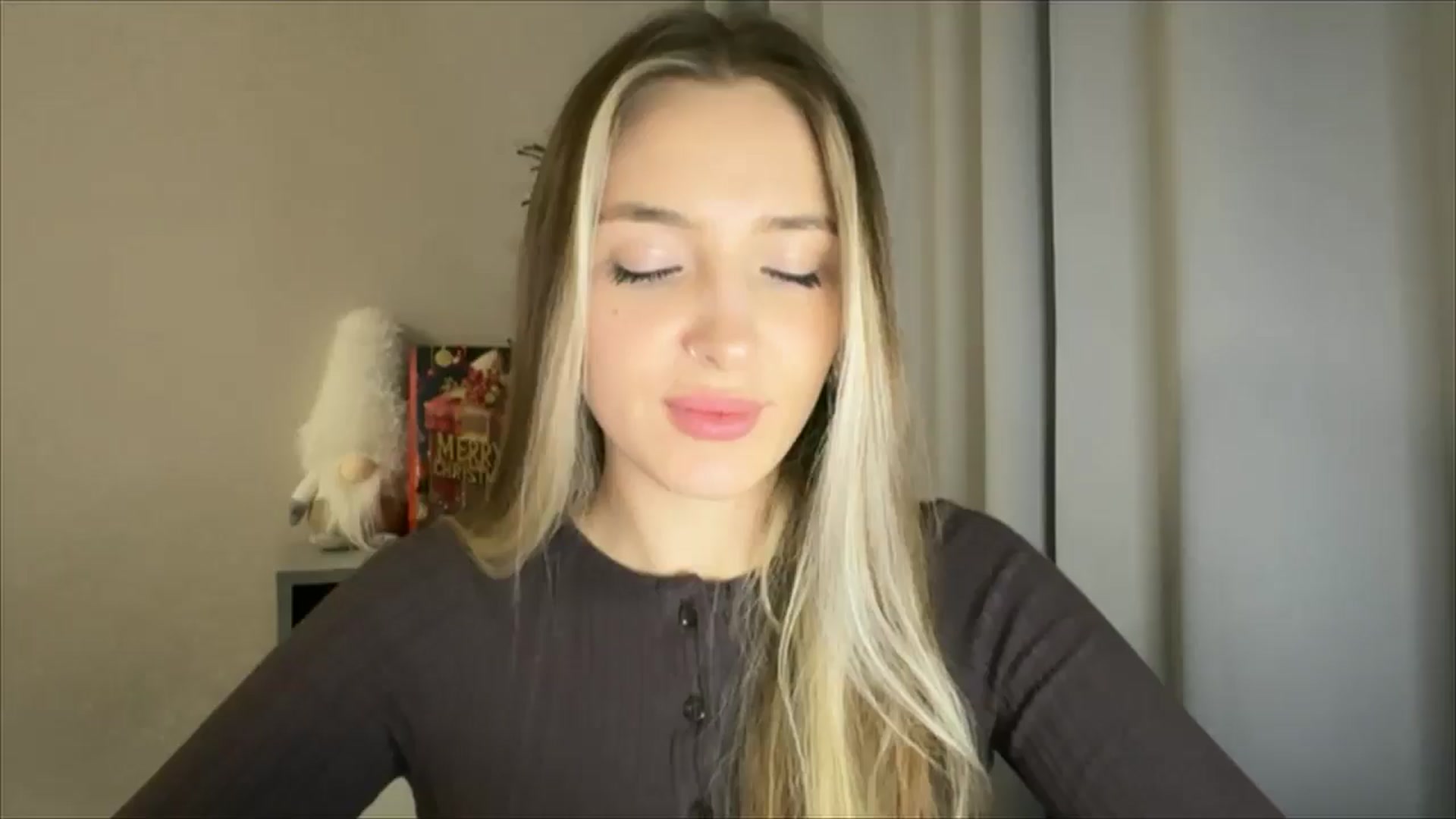 Gallery image thumbnail from My_Diana's myfreecams stream on, 12/29/2024, 21:37 image 13 of 20
