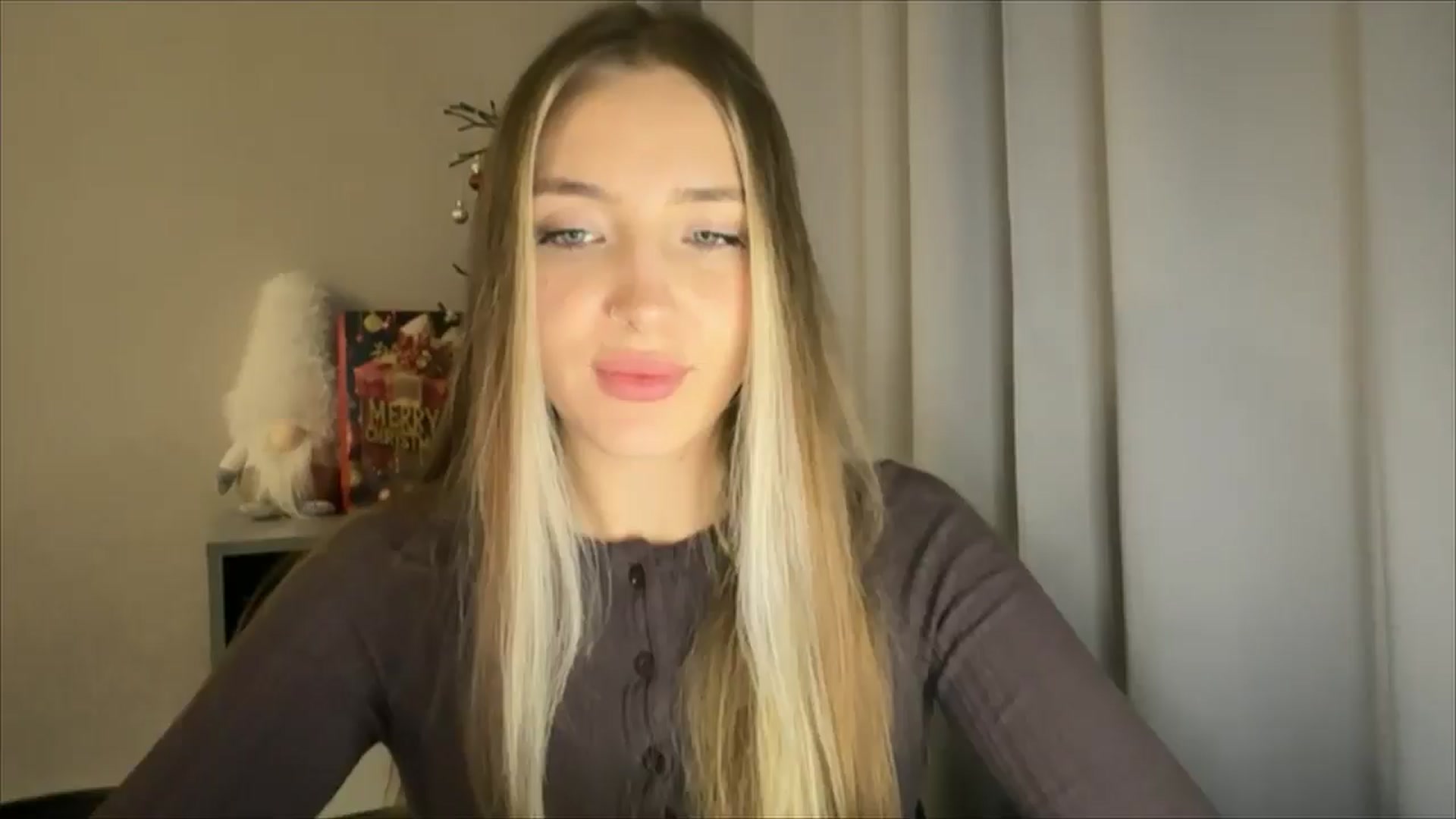 Gallery image thumbnail from My_Diana's myfreecams stream on, 12/29/2024, 21:37 image 1 of 20