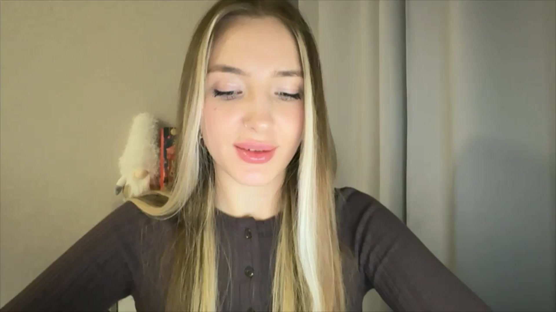Gallery image thumbnail from My_Diana's myfreecams stream on, 12/29/2024, 22:19 image 11 of 20