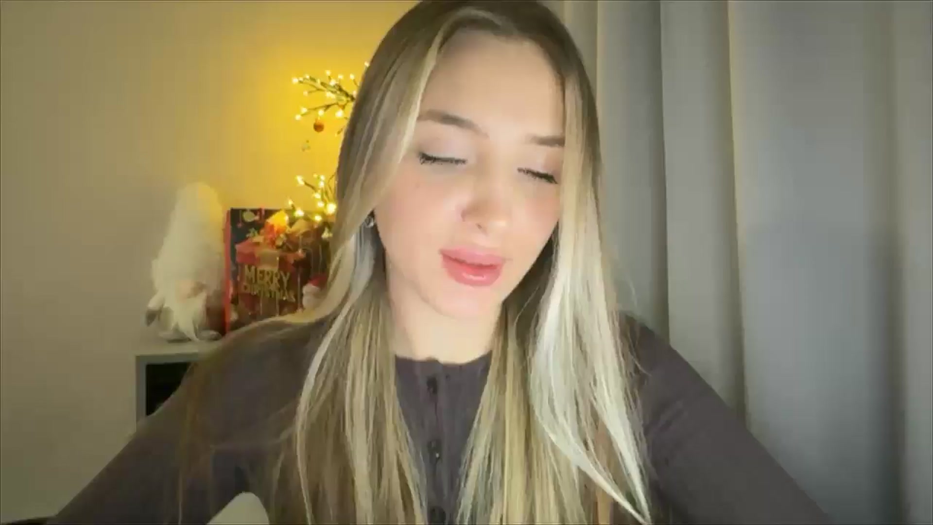 Gallery image thumbnail from My_Diana's myfreecams stream on, 12/29/2024, 23:03 image 19 of 20