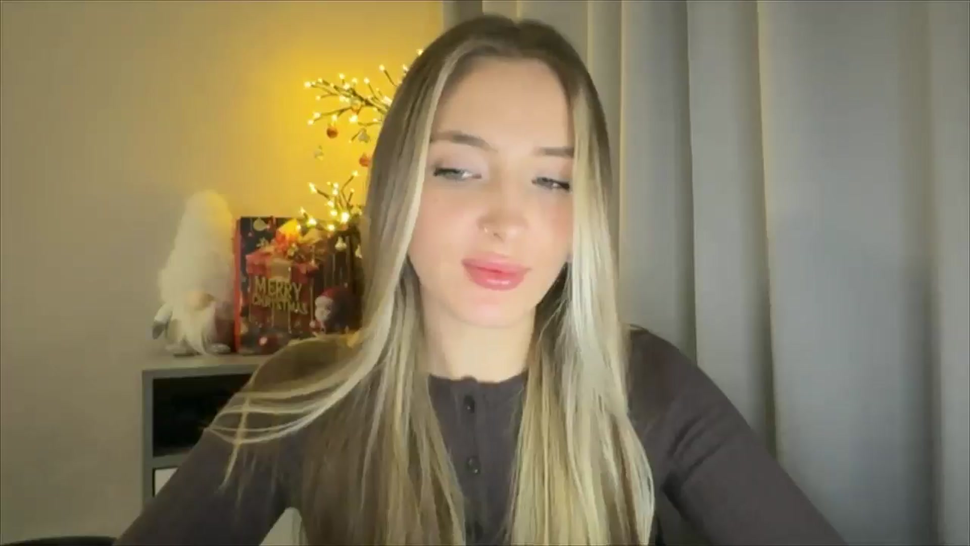 Gallery image thumbnail from My_Diana's myfreecams stream on, 12/29/2024, 23:03 image 2 of 20