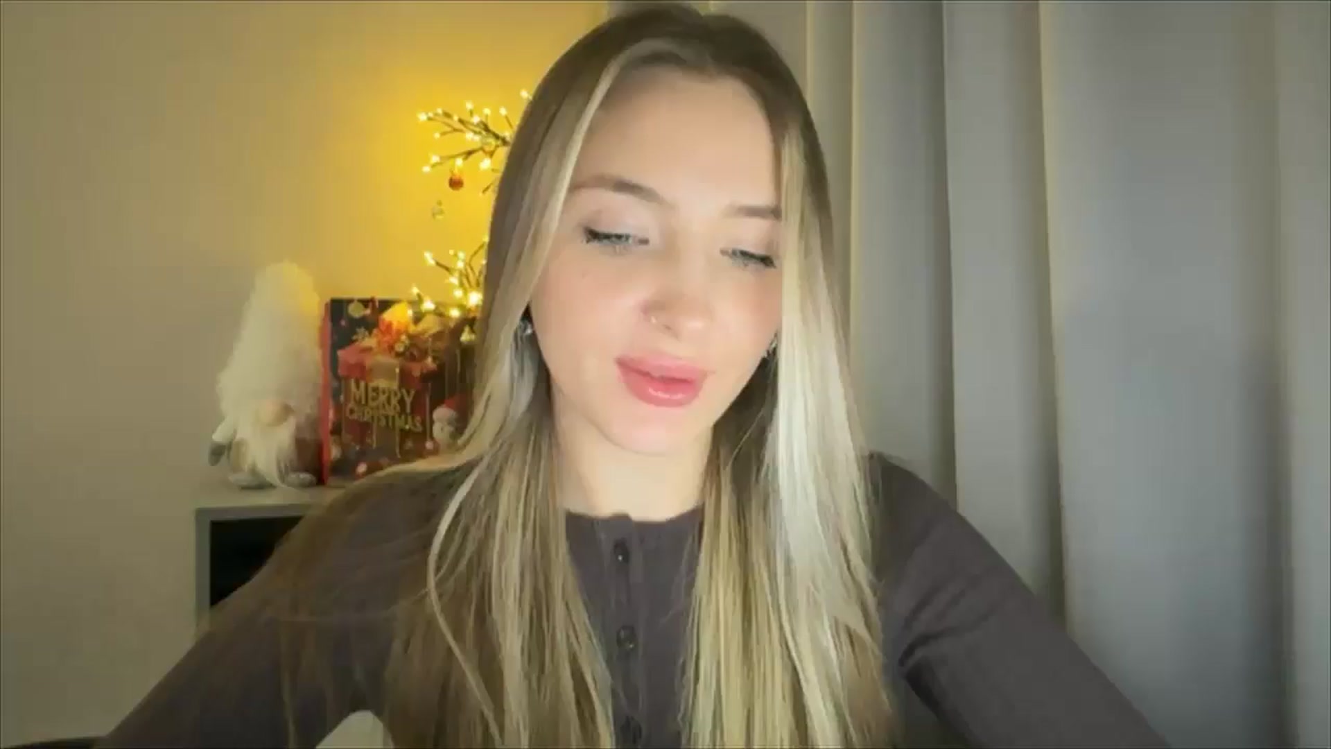 Gallery image thumbnail from My_Diana's myfreecams stream on, 12/29/2024, 23:03 image 16 of 20