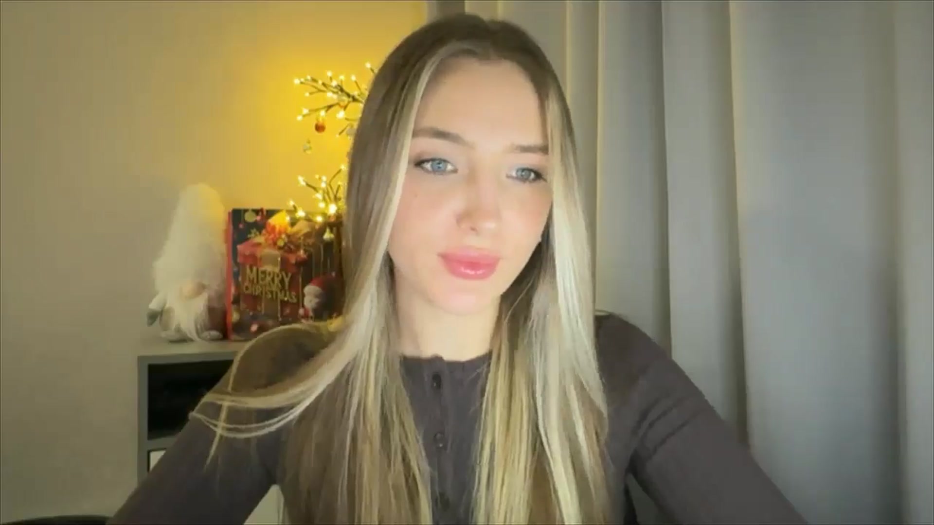 Gallery image thumbnail from My_Diana's myfreecams stream on, 12/29/2024, 23:03 image 11 of 20