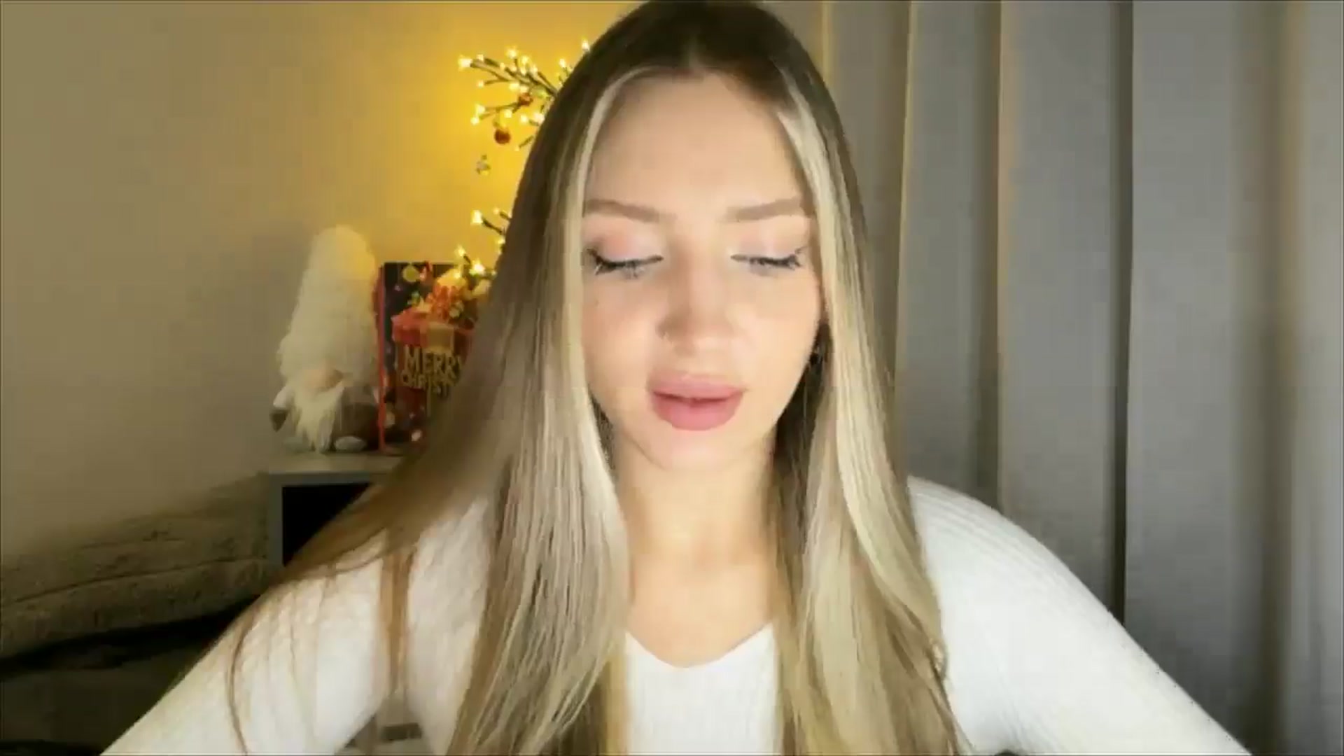 Gallery image thumbnail from My_Diana's myfreecams stream on, 12/30/2024, 15:34 image 10 of 20