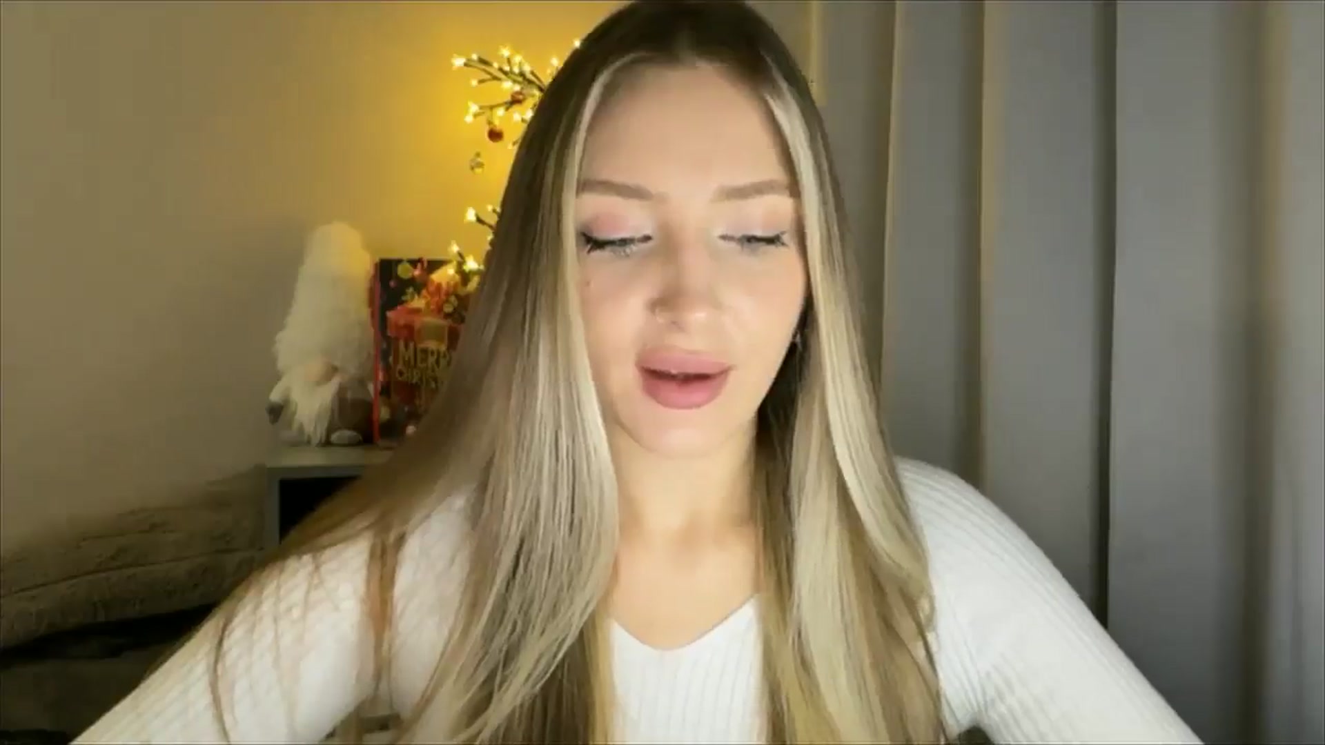 Gallery image thumbnail from My_Diana's myfreecams stream on, 12/30/2024, 15:34 image 9 of 20