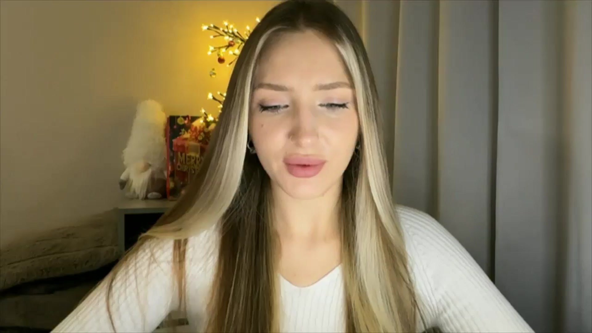 Gallery image thumbnail from My_Diana's myfreecams stream on, 12/30/2024, 15:34 image 7 of 20