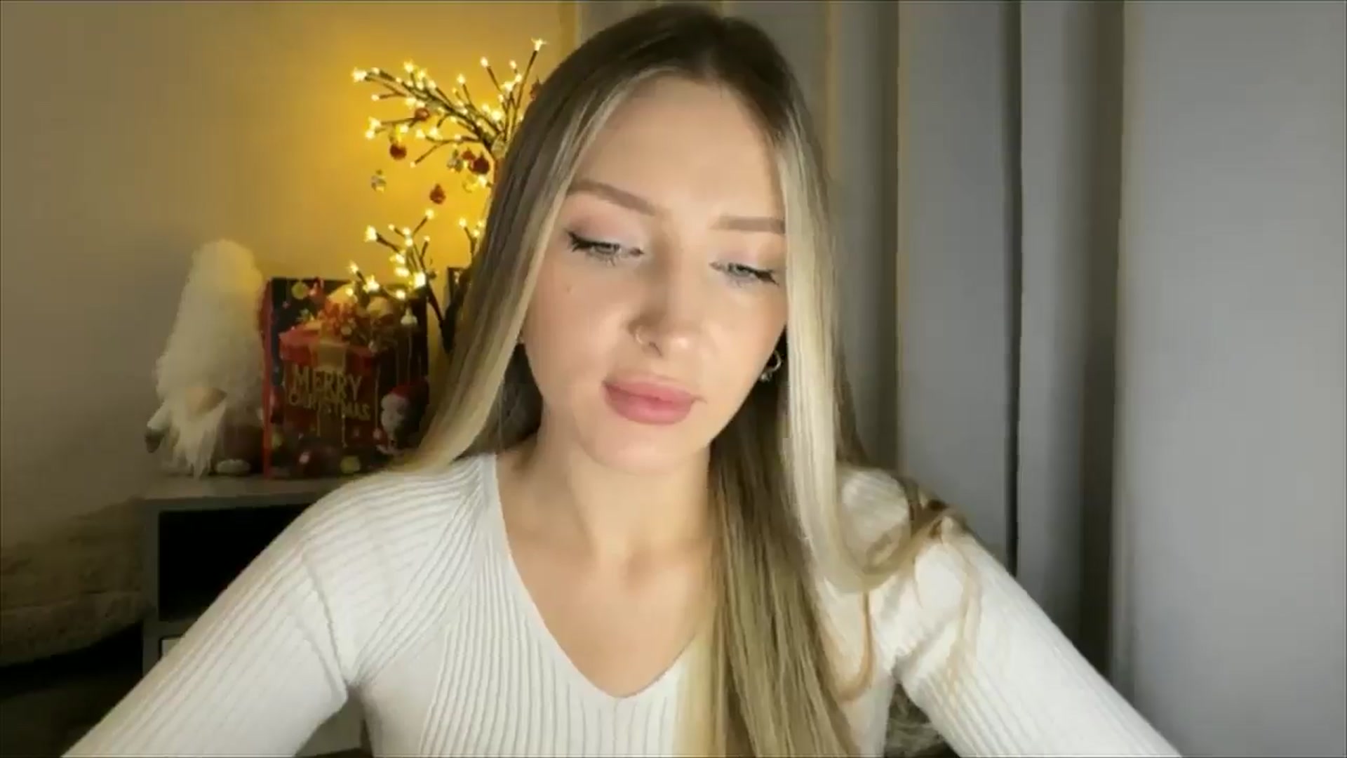 Gallery image thumbnail from My_Diana's myfreecams stream on, 12/30/2024, 17:02 image 11 of 20