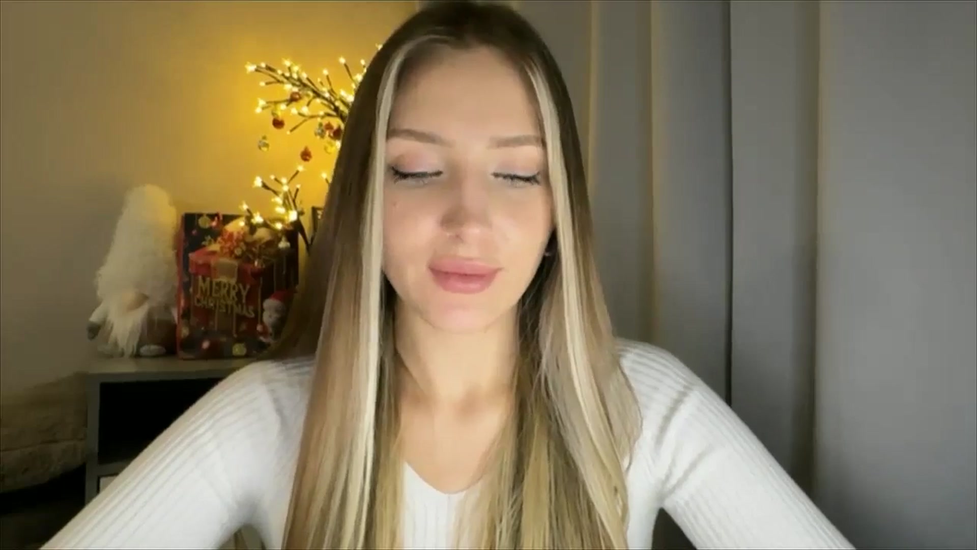 Gallery image thumbnail from My_Diana's myfreecams stream on, 12/30/2024, 22:00 image 5 of 20