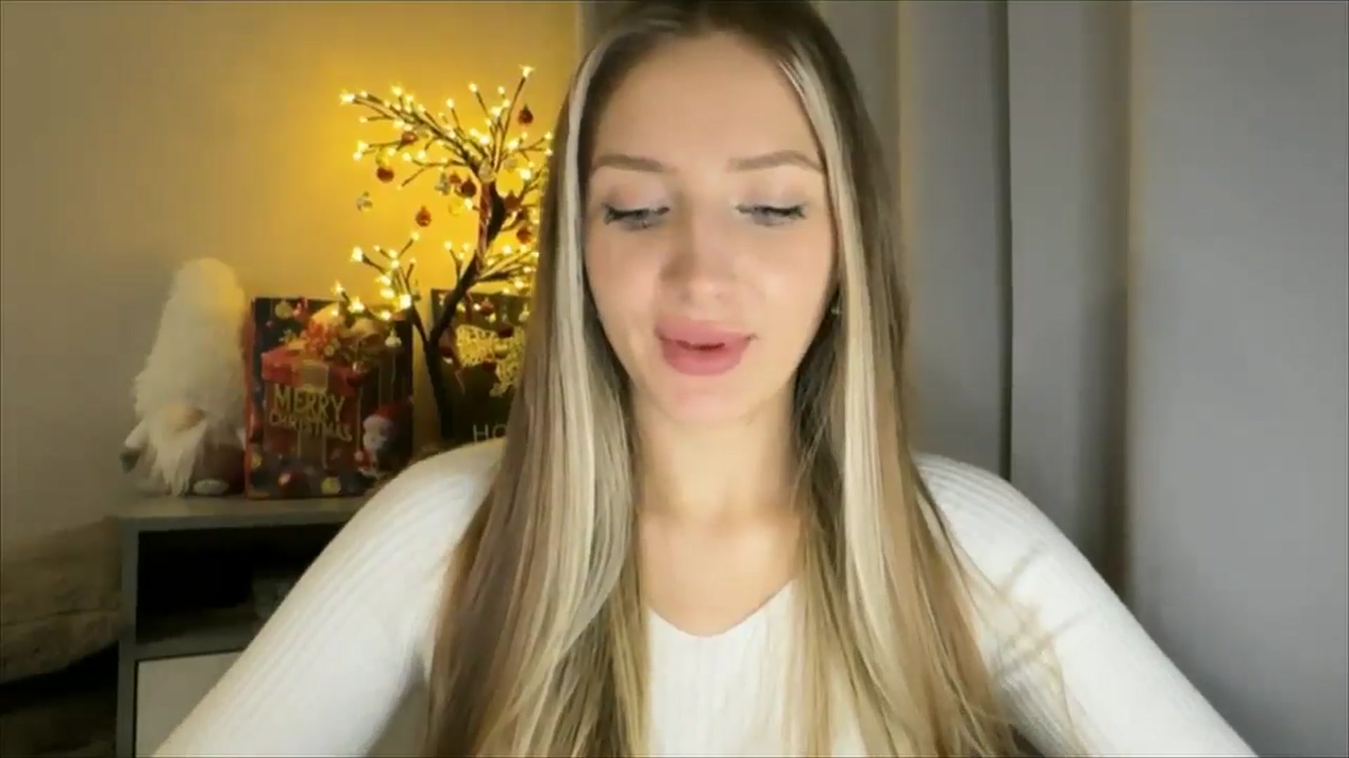Gallery image thumbnail from My_Diana's myfreecams stream on, 12/30/2024, 22:00 image 2 of 20