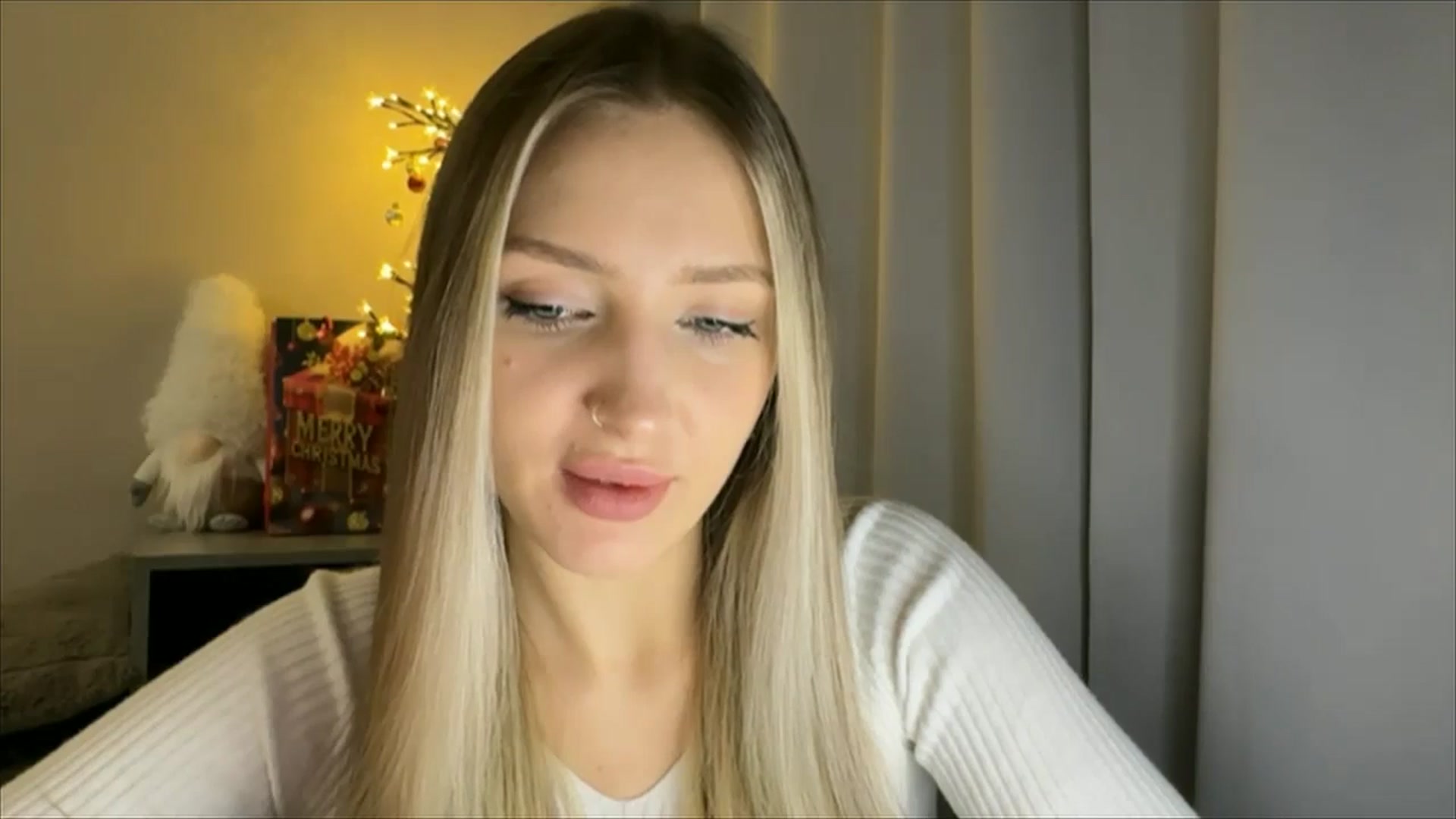 Gallery image thumbnail from My_Diana's myfreecams stream on, 12/30/2024, 22:00 image 9 of 20
