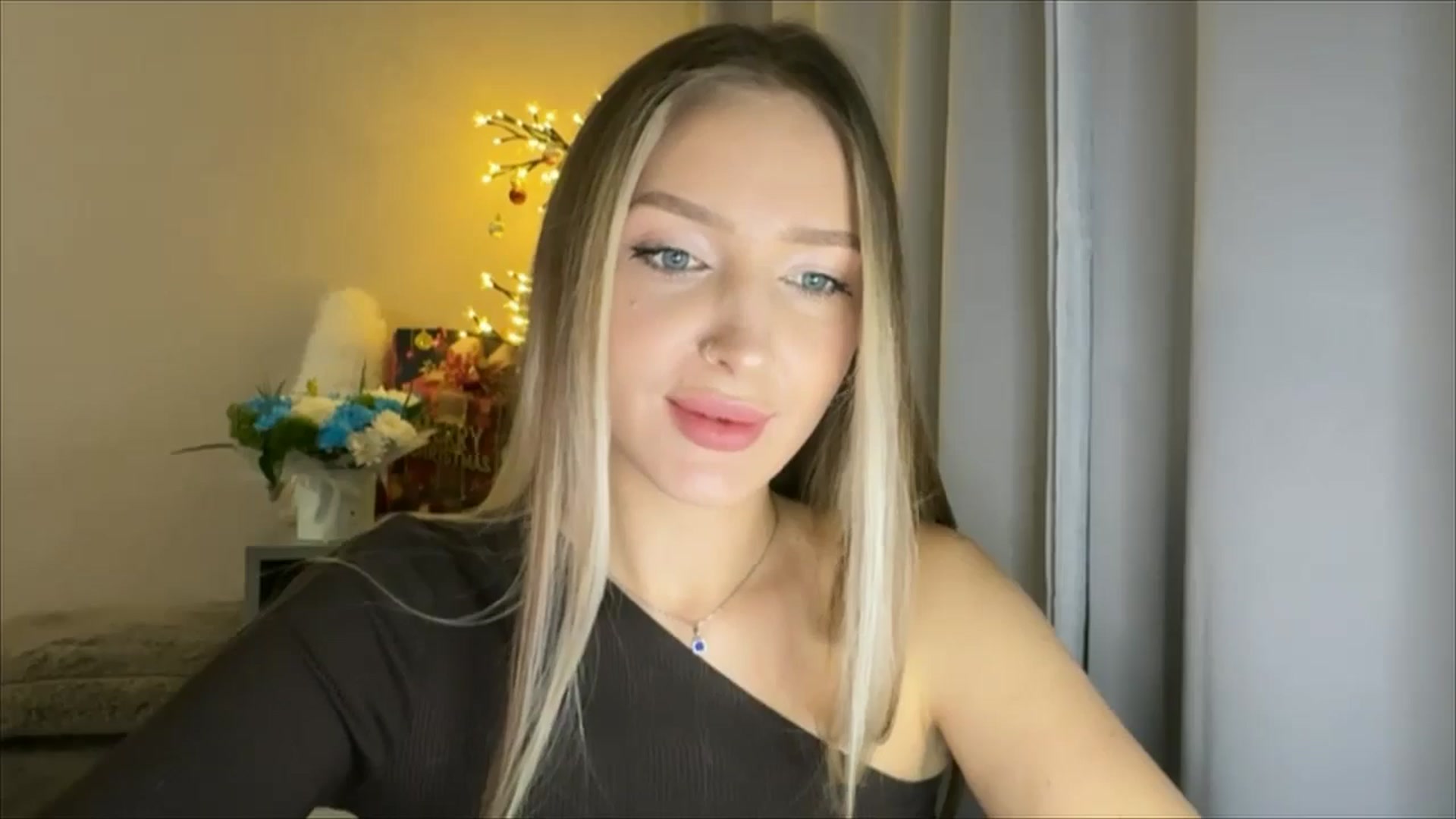 Gallery image thumbnail from My_Diana's myfreecams stream on, 12/31/2024, 16:55 image 14 of 20
