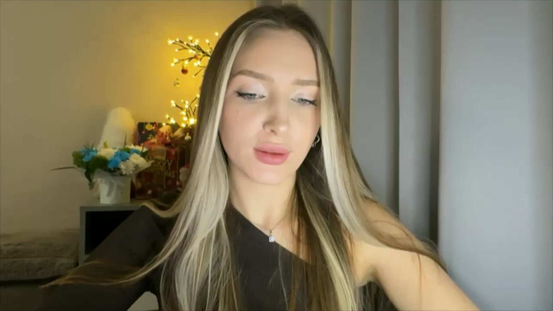 Gallery image thumbnail from My_Diana's myfreecams stream on, 12/31/2024, 16:55 image 18 of 20