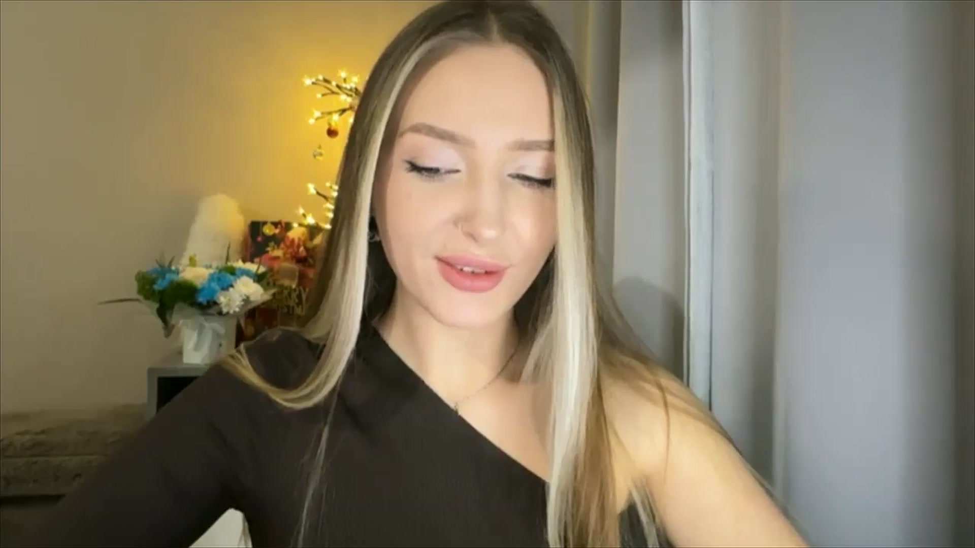 Gallery image thumbnail from My_Diana's myfreecams stream on, 12/31/2024, 16:55 image 6 of 20