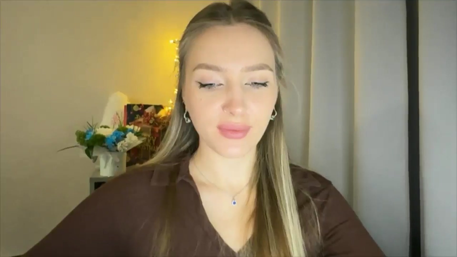 Gallery image thumbnail from My_Diana's myfreecams stream on, 01/03/2025, 14:39 image 15 of 20