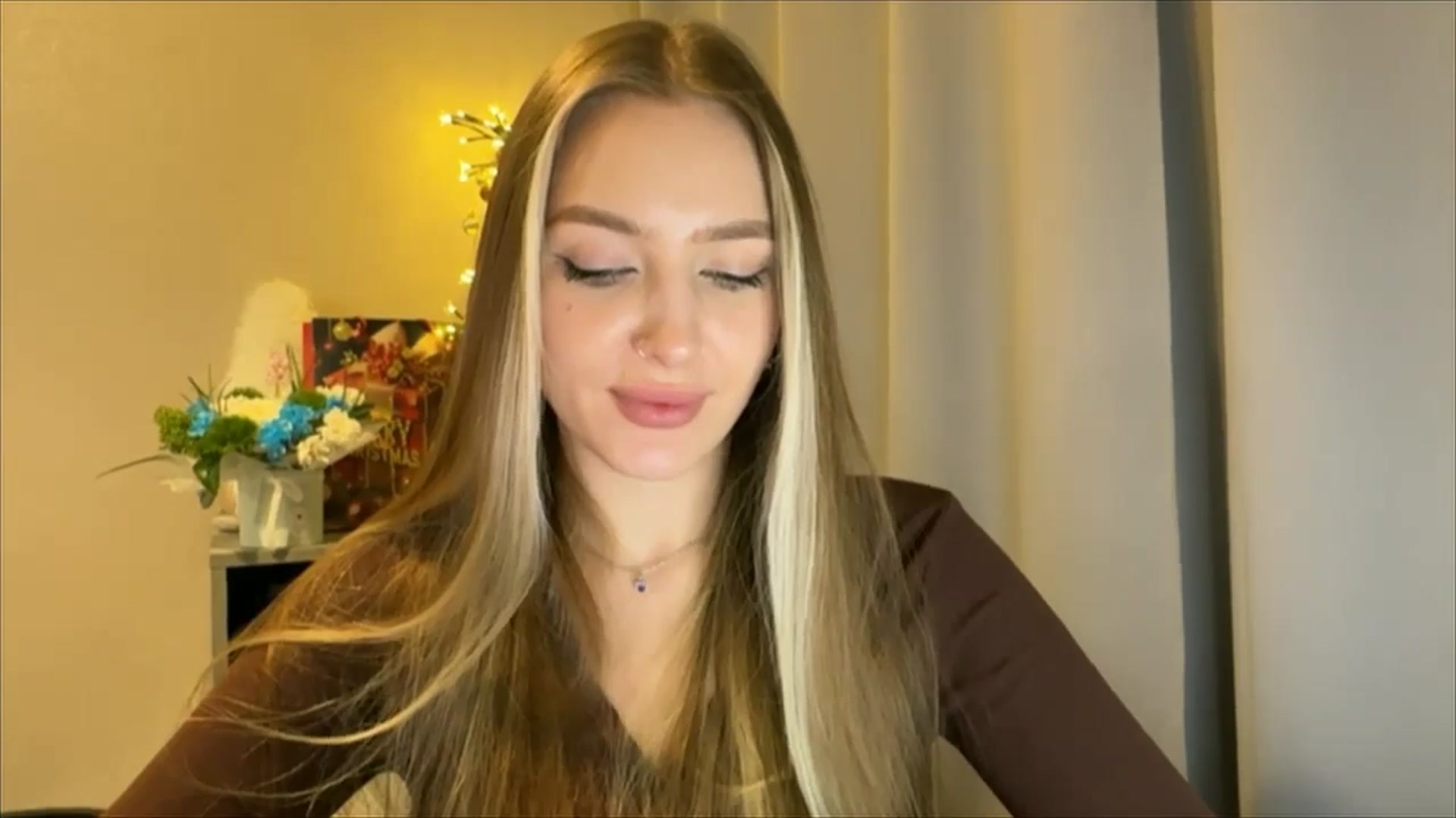 Gallery image thumbnail from My_Diana's myfreecams stream on, 01/03/2025, 23:19 image 11 of 20