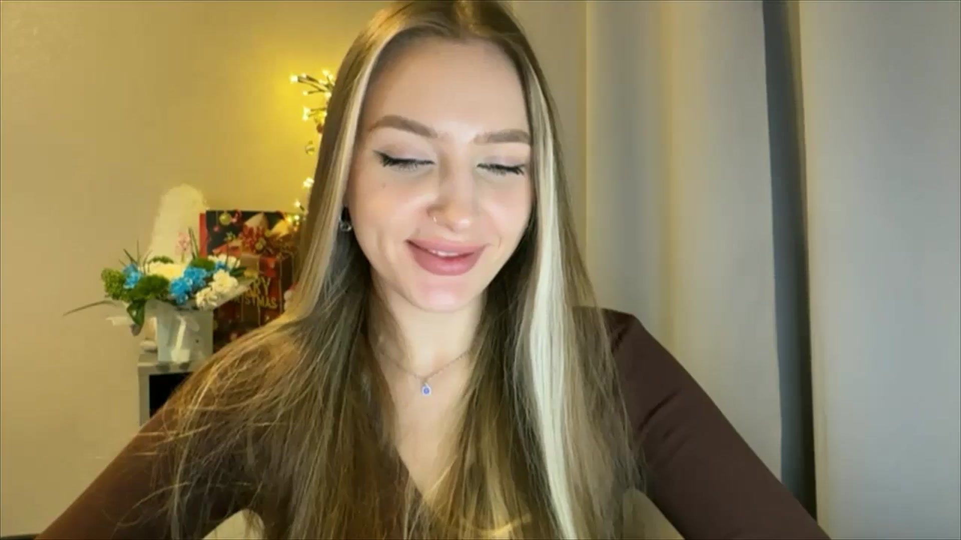 Gallery image thumbnail from My_Diana's myfreecams stream on, 01/03/2025, 23:19 image 6 of 20