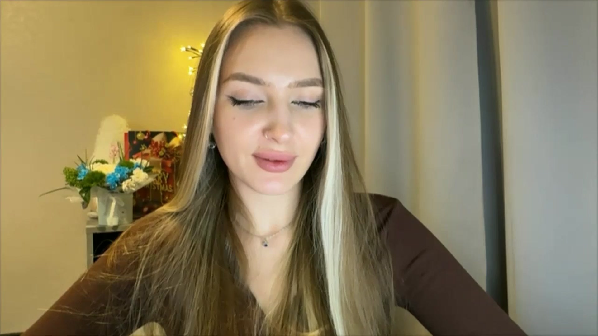 Gallery image thumbnail from My_Diana's myfreecams stream on, 01/03/2025, 23:19 image 9 of 20