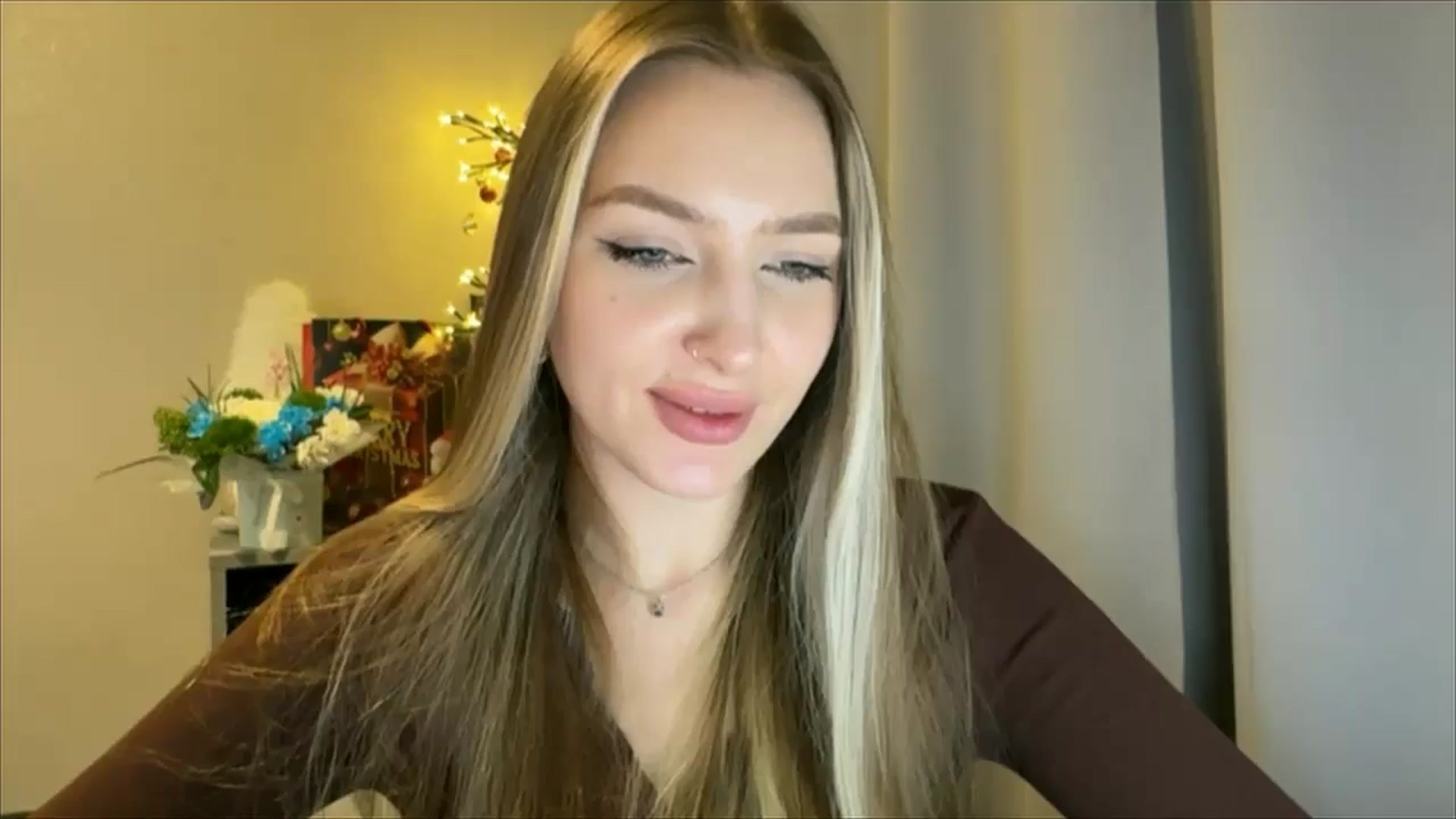 Gallery image thumbnail from My_Diana's myfreecams stream on, 01/03/2025, 23:19 image 8 of 20