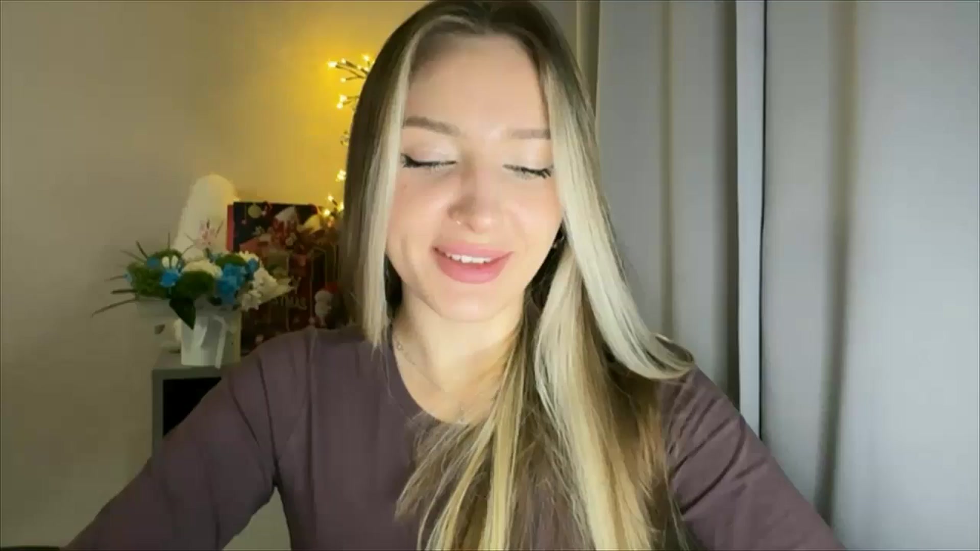 Gallery image thumbnail from My_Diana's myfreecams stream on, 01/04/2025, 15:27 image 9 of 20