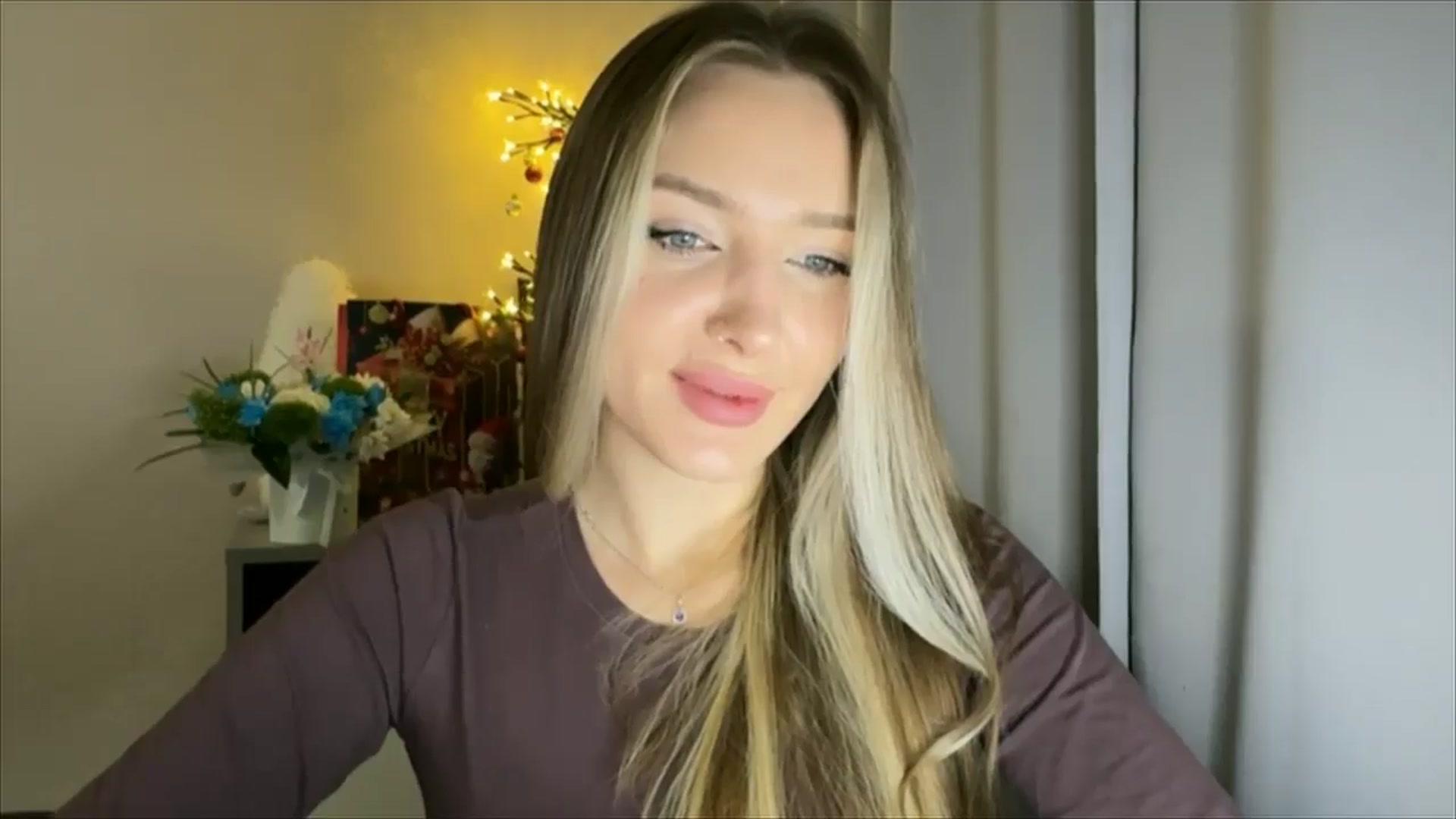 Gallery image thumbnail from My_Diana's myfreecams stream on, 01/04/2025, 15:27 image 13 of 20