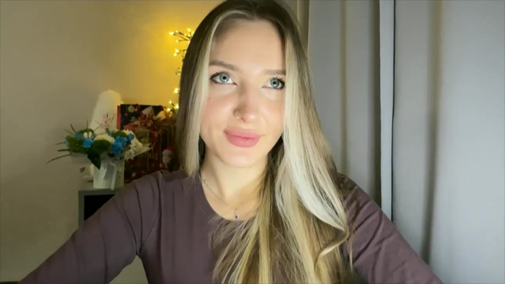 Gallery image thumbnail from My_Diana's myfreecams stream on, 01/04/2025, 15:27 image 12 of 20