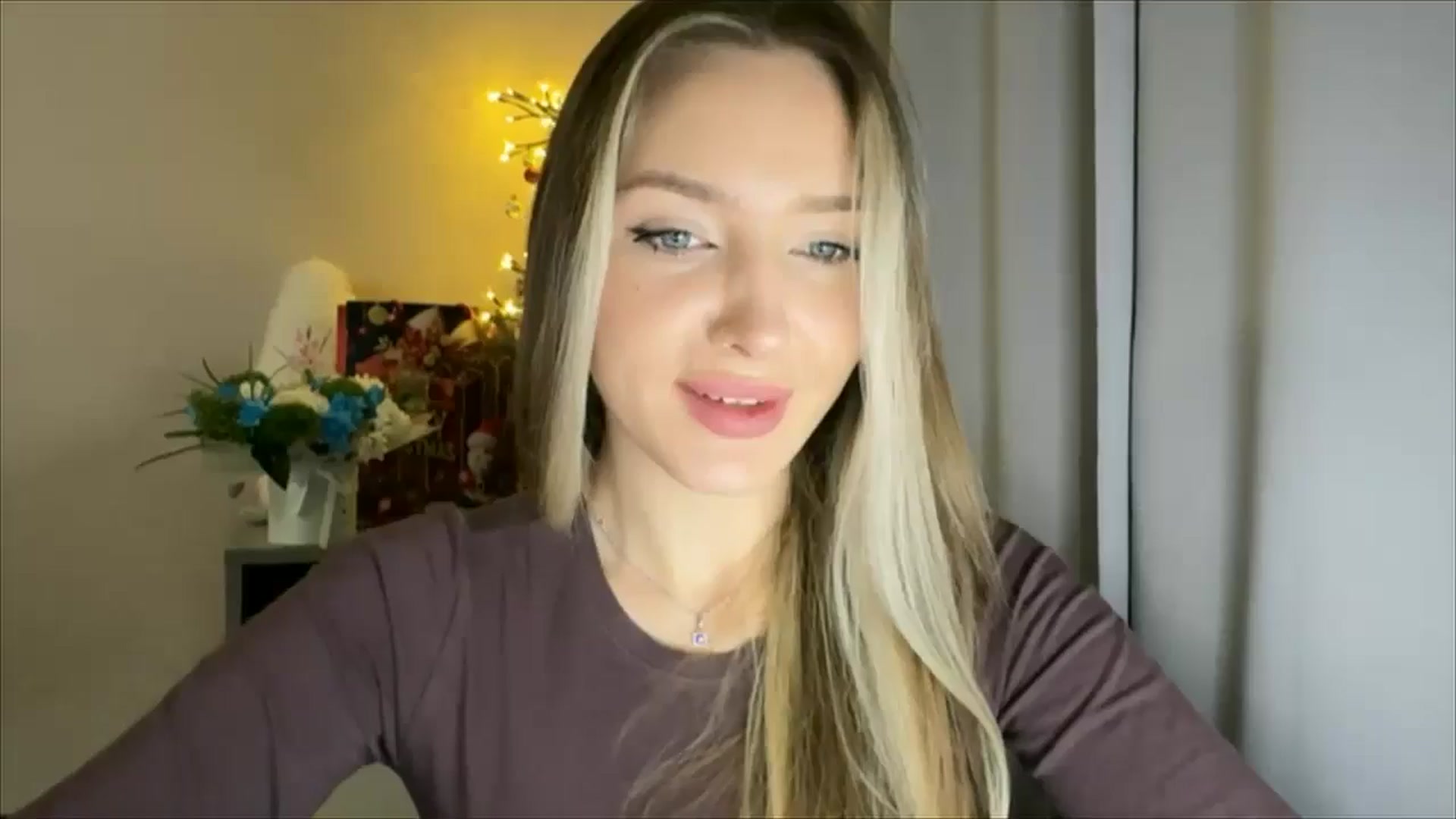 Gallery image thumbnail from My_Diana's myfreecams stream on, 01/04/2025, 15:27 image 18 of 20