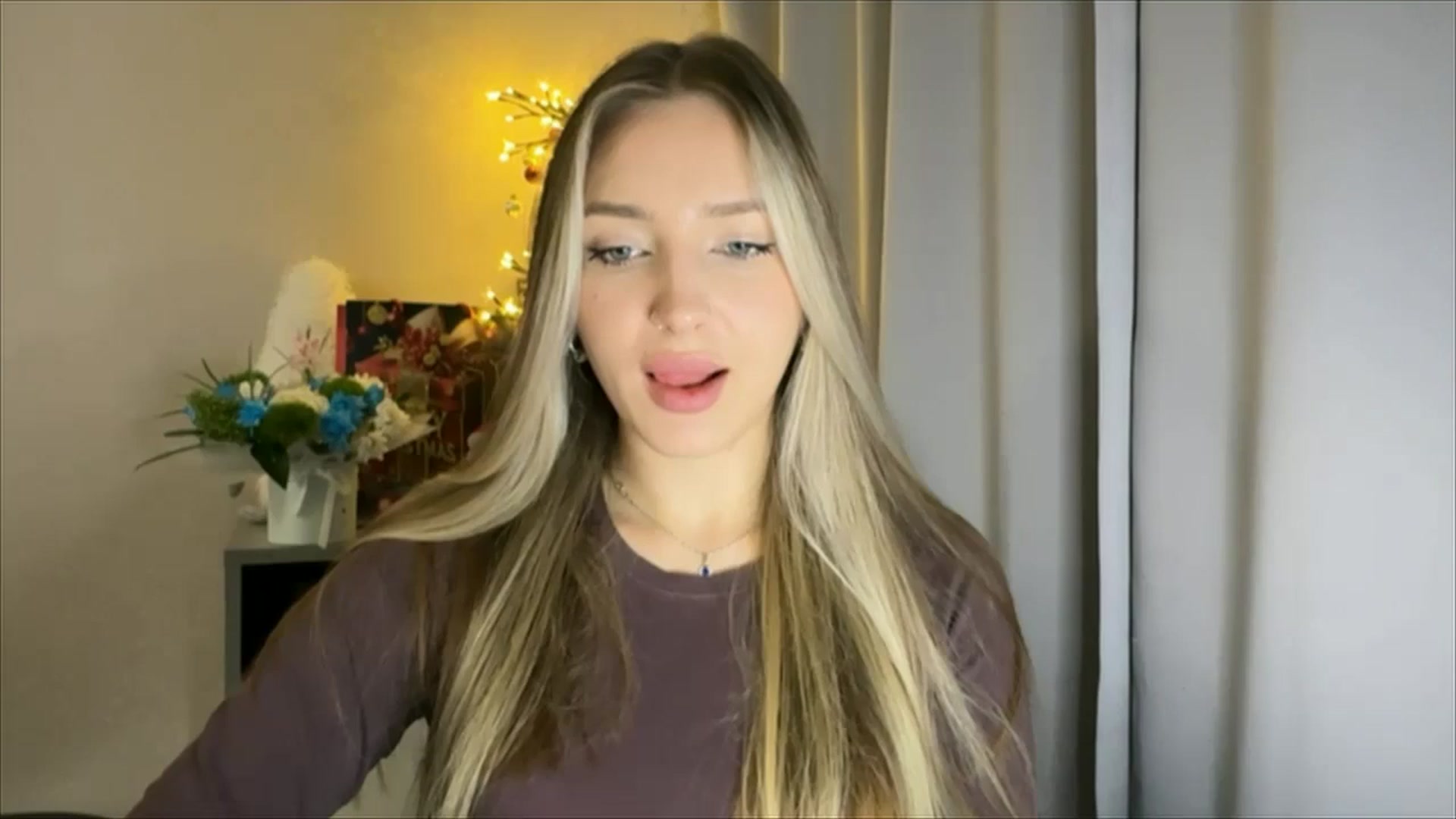 Gallery image thumbnail from My_Diana's myfreecams stream on, 01/04/2025, 15:46 image 1 of 20