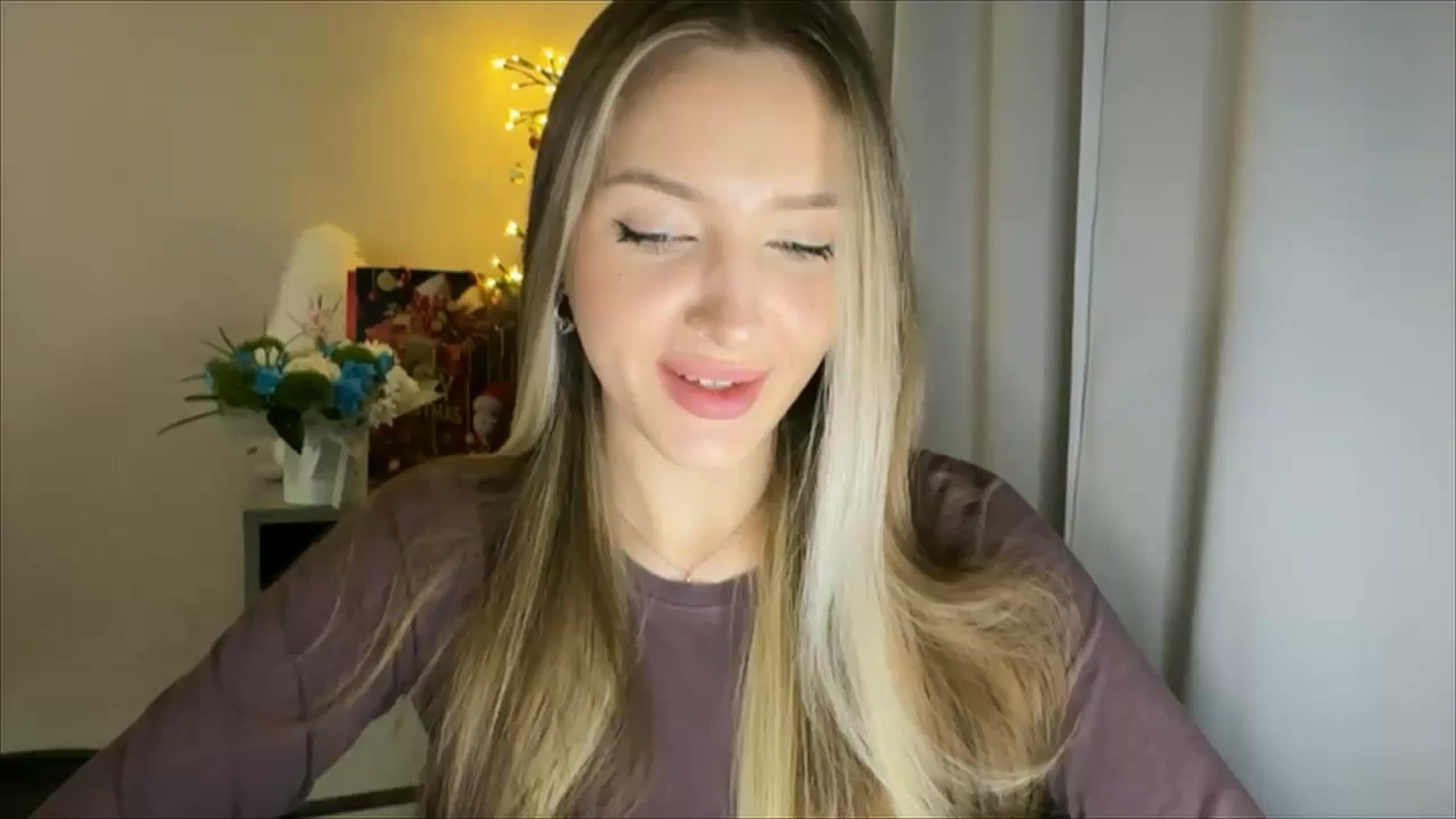 Gallery image thumbnail from My_Diana's myfreecams stream on, 01/04/2025, 15:46 image 14 of 20