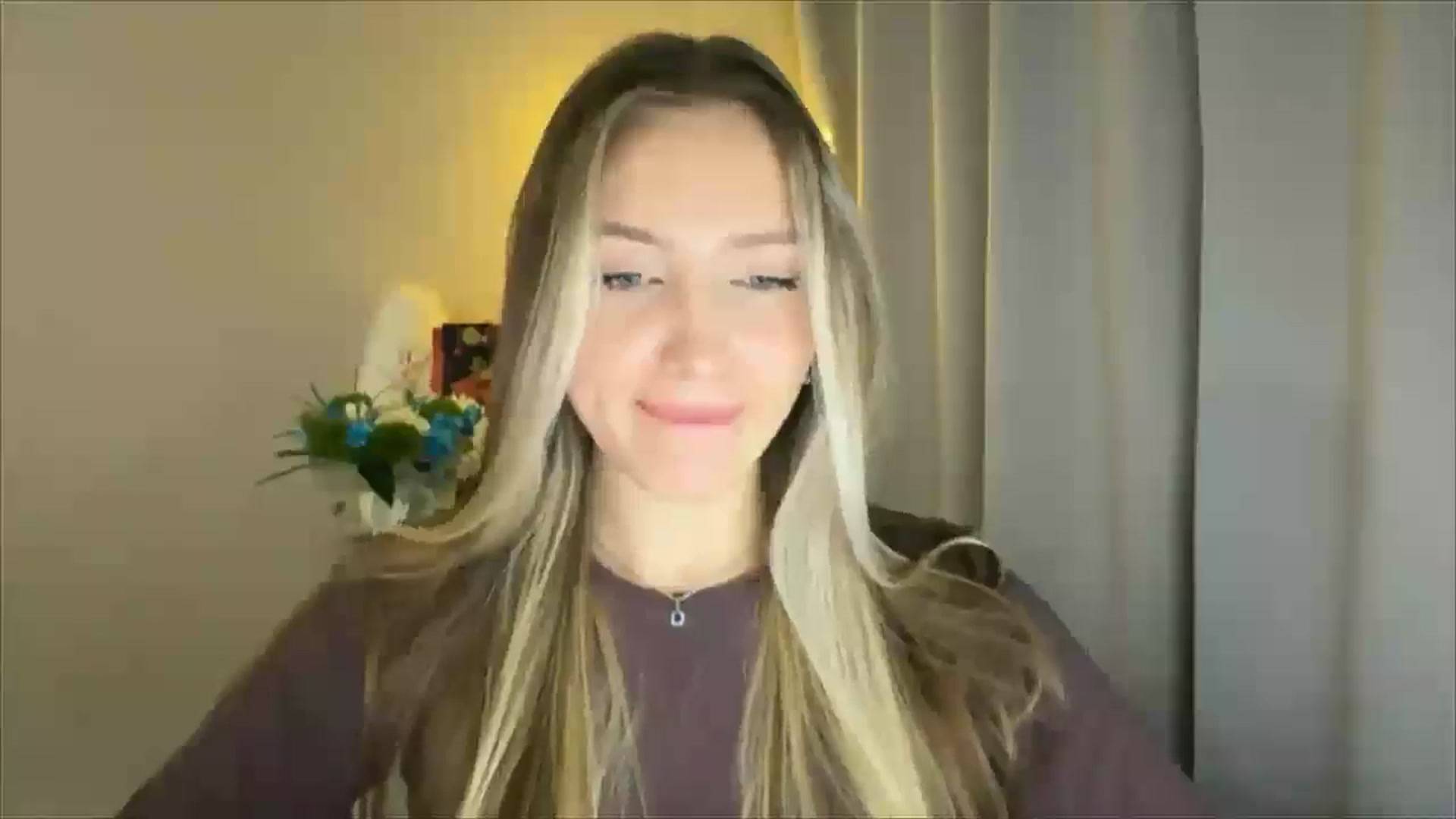 Gallery image thumbnail from My_Diana's myfreecams stream on, 01/04/2025, 23:05 image 20 of 20