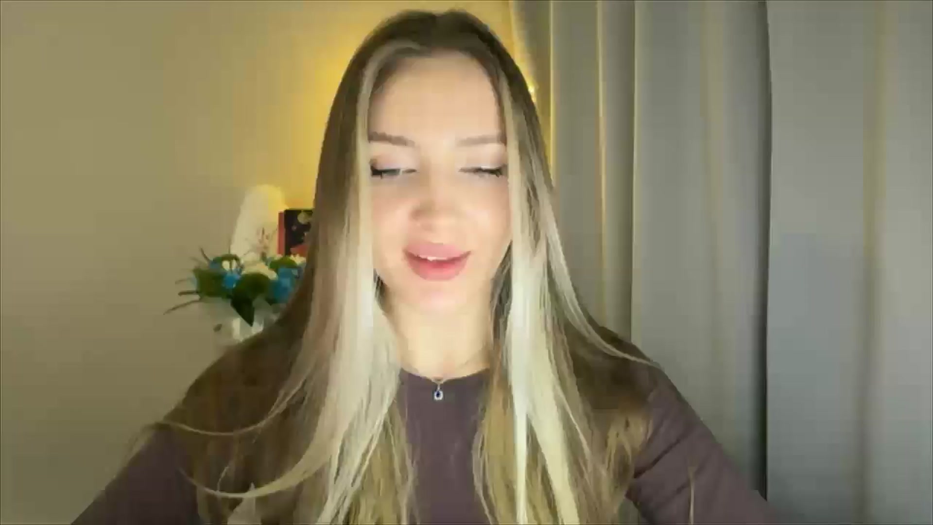 Gallery image thumbnail from My_Diana's myfreecams stream on, 01/04/2025, 23:05 image 17 of 20