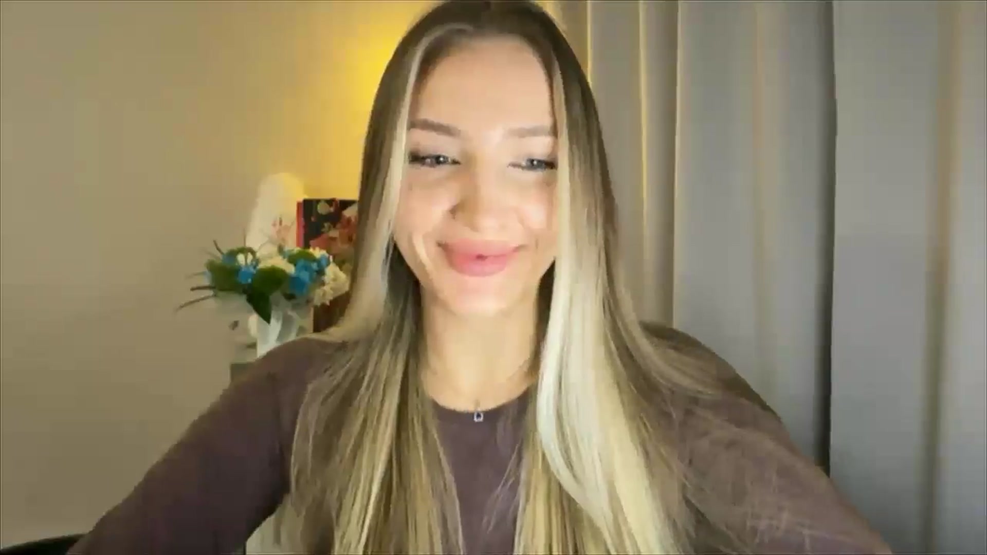 Gallery image thumbnail from My_Diana's myfreecams stream on, 01/04/2025, 23:05 image 13 of 20