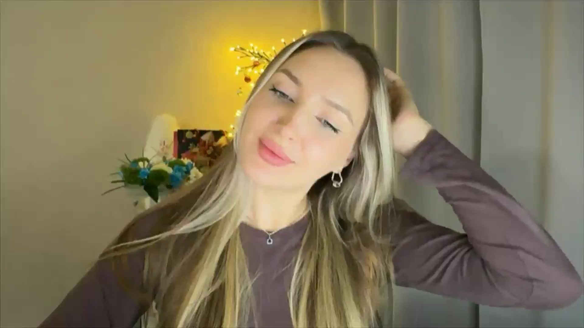 Gallery image thumbnail from My_Diana's myfreecams stream on, 01/04/2025, 23:05 image 19 of 20