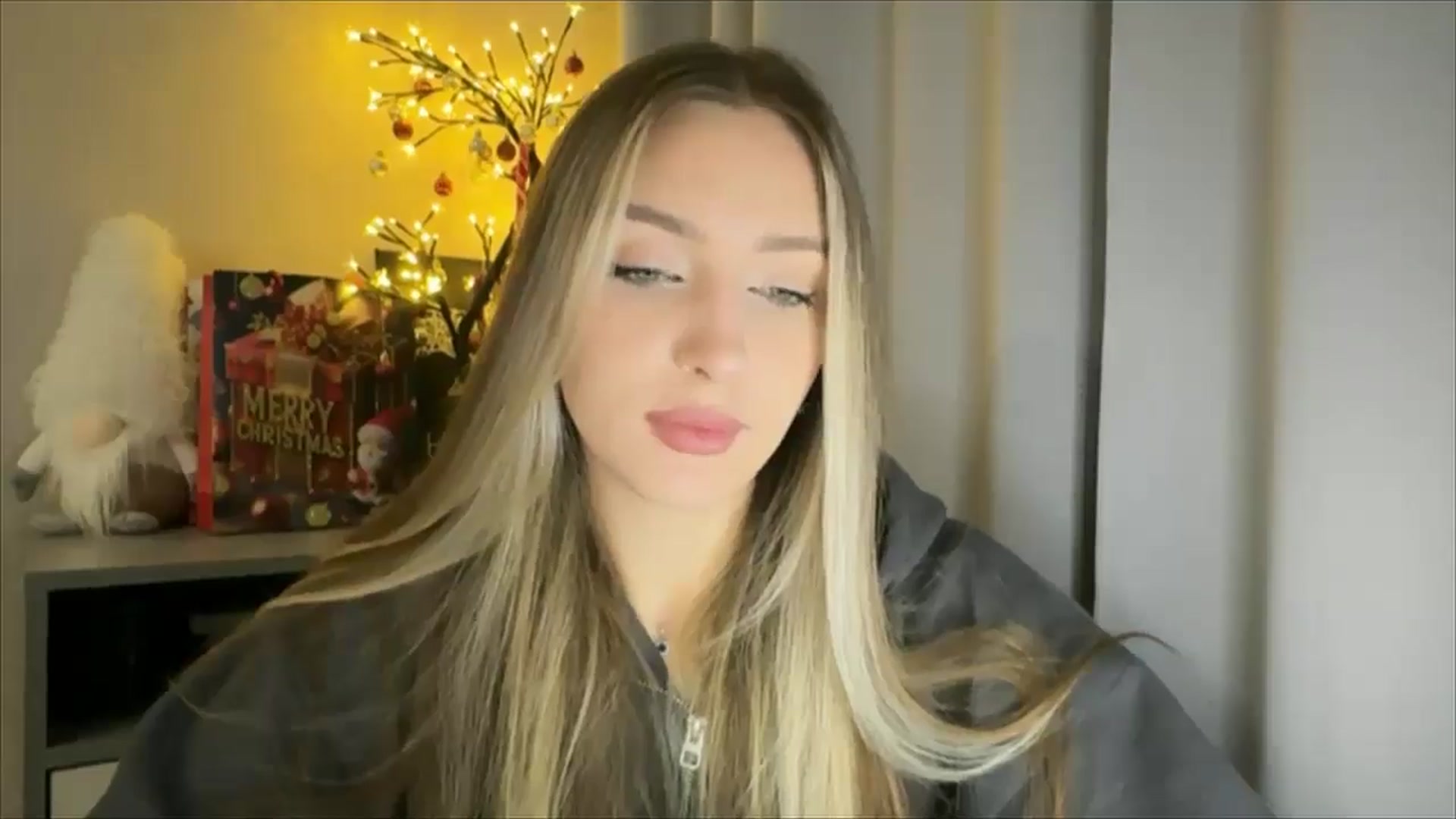 Gallery image thumbnail from My_Diana's myfreecams stream on, 01/05/2025, 15:31 image 18 of 20