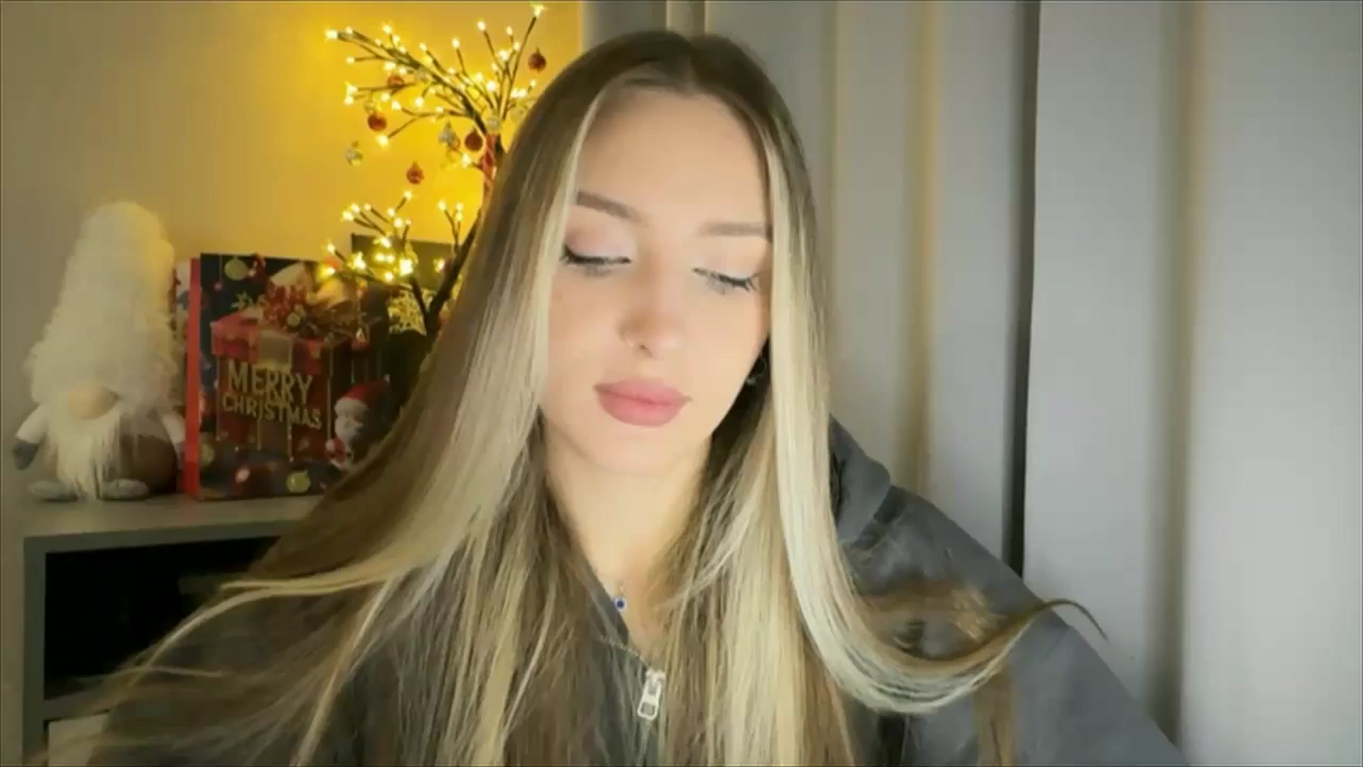 Gallery image thumbnail from My_Diana's myfreecams stream on, 01/05/2025, 15:31 image 15 of 20