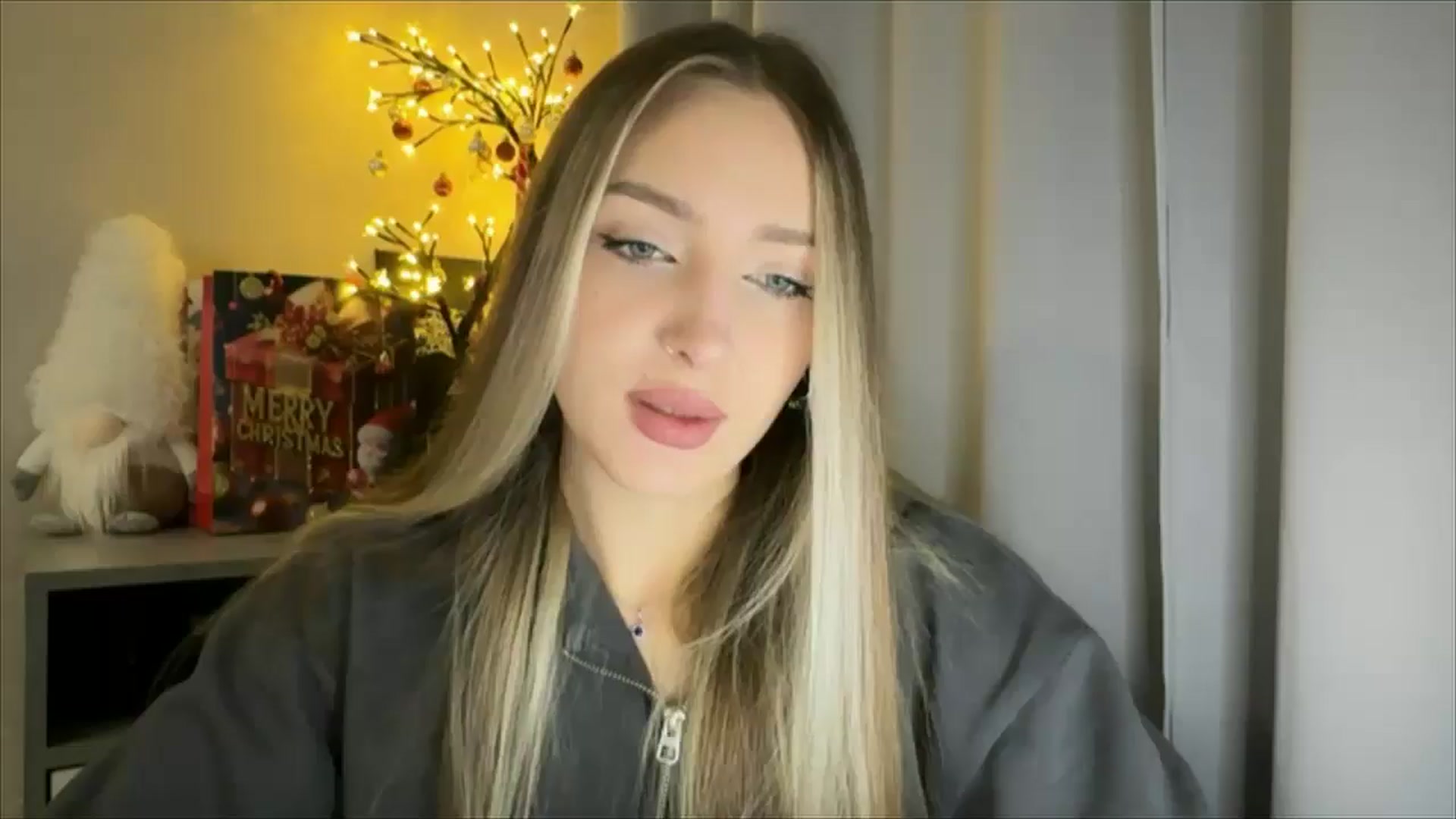 Gallery image thumbnail from My_Diana's myfreecams stream on, 01/05/2025, 15:31 image 10 of 20
