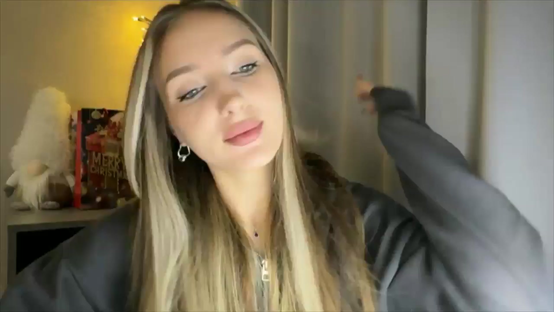 Gallery image thumbnail from My_Diana's myfreecams stream on, 01/05/2025, 16:11 image 3 of 20