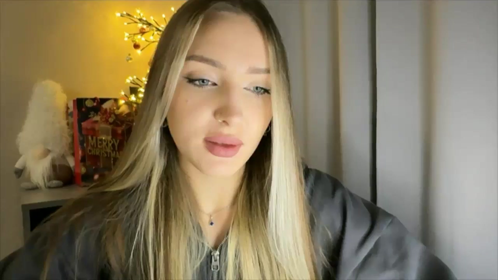 Gallery image thumbnail from My_Diana's myfreecams stream on, 01/05/2025, 17:00 image 13 of 20