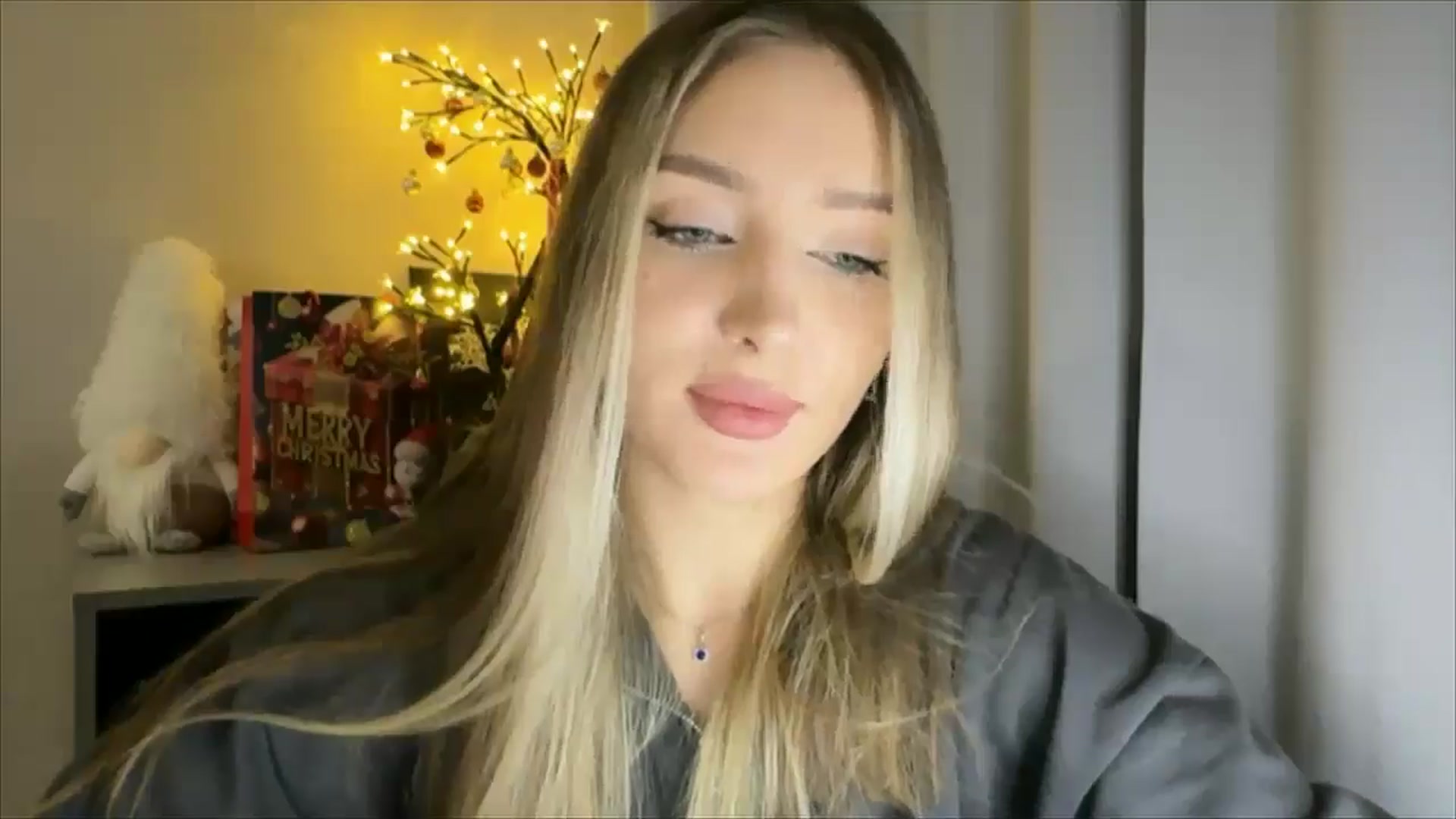 Gallery image thumbnail from My_Diana's myfreecams stream on, 01/05/2025, 17:00 image 2 of 20
