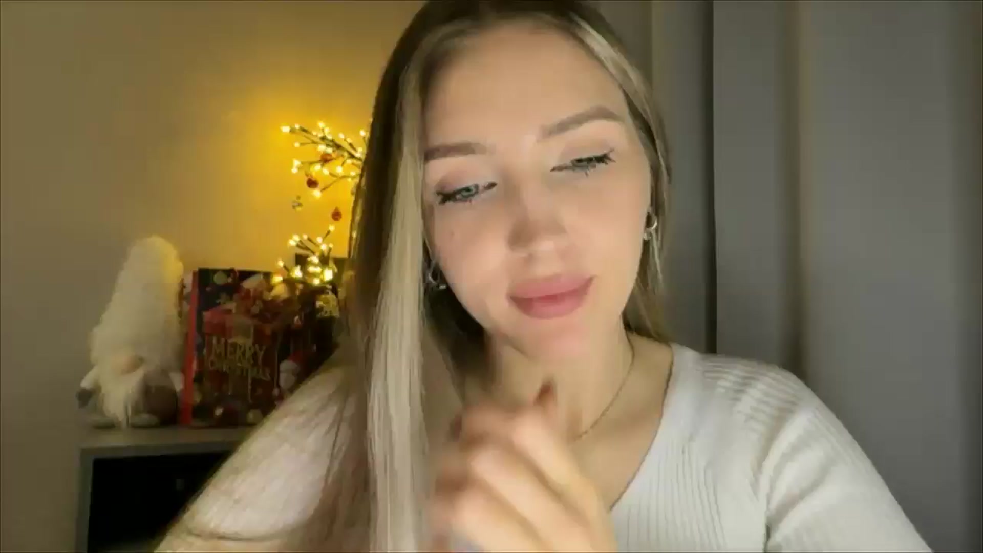 Gallery image thumbnail from My_Diana's myfreecams stream on, 01/05/2025, 22:38 image 10 of 20