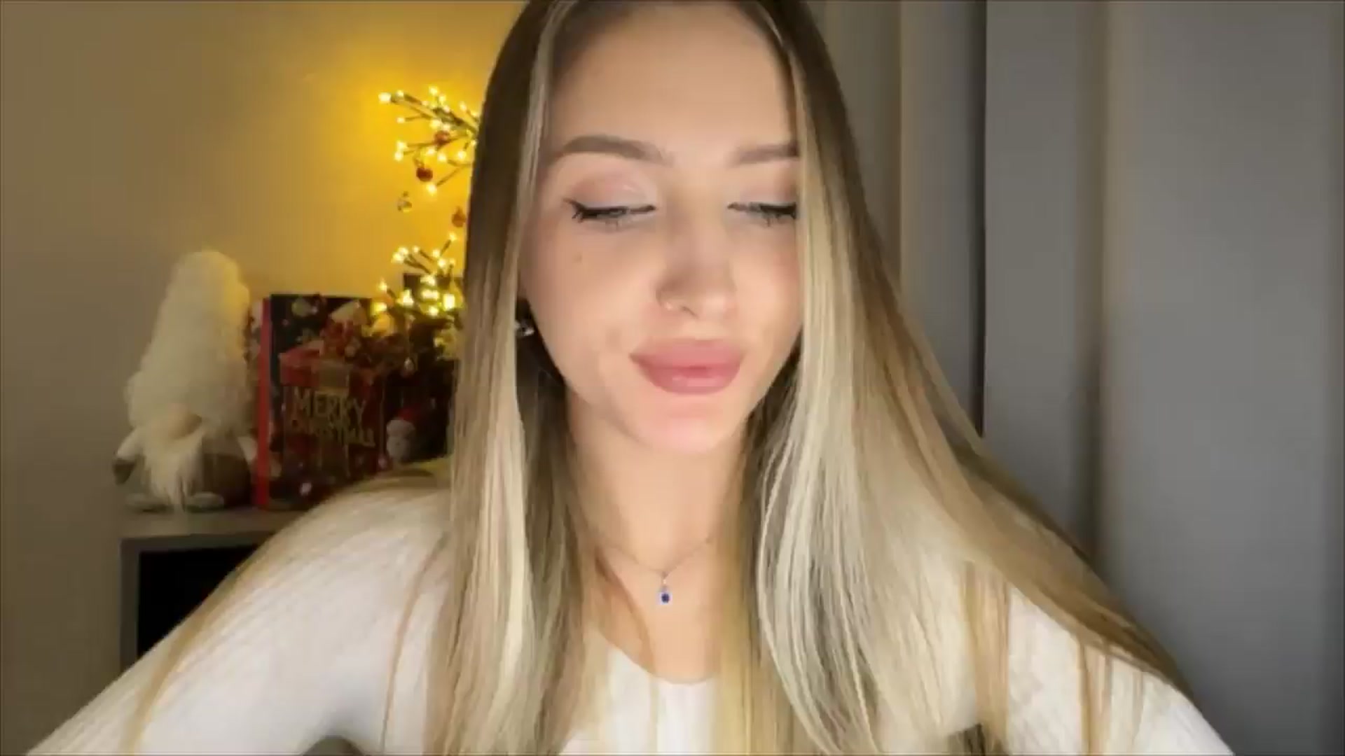 Gallery image thumbnail from My_Diana's myfreecams stream on, 01/05/2025, 22:38 image 15 of 20