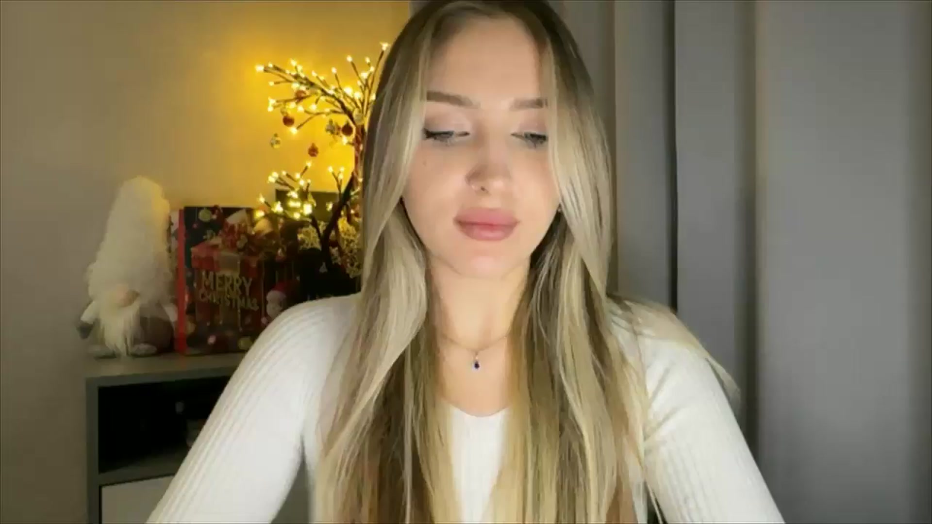 Gallery image thumbnail from My_Diana's myfreecams stream on, 01/05/2025, 23:04 image 18 of 20