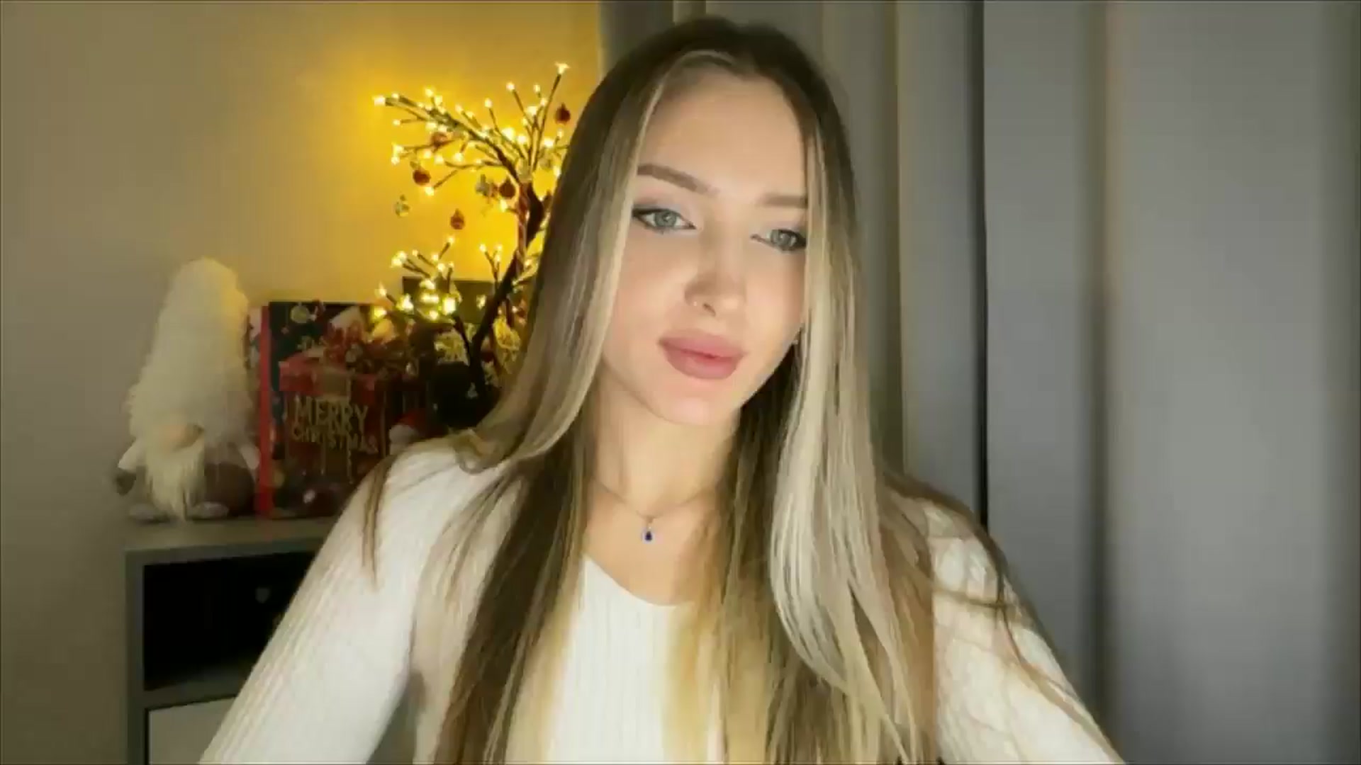 Gallery image thumbnail from My_Diana's myfreecams stream on, 01/05/2025, 23:04 image 11 of 20